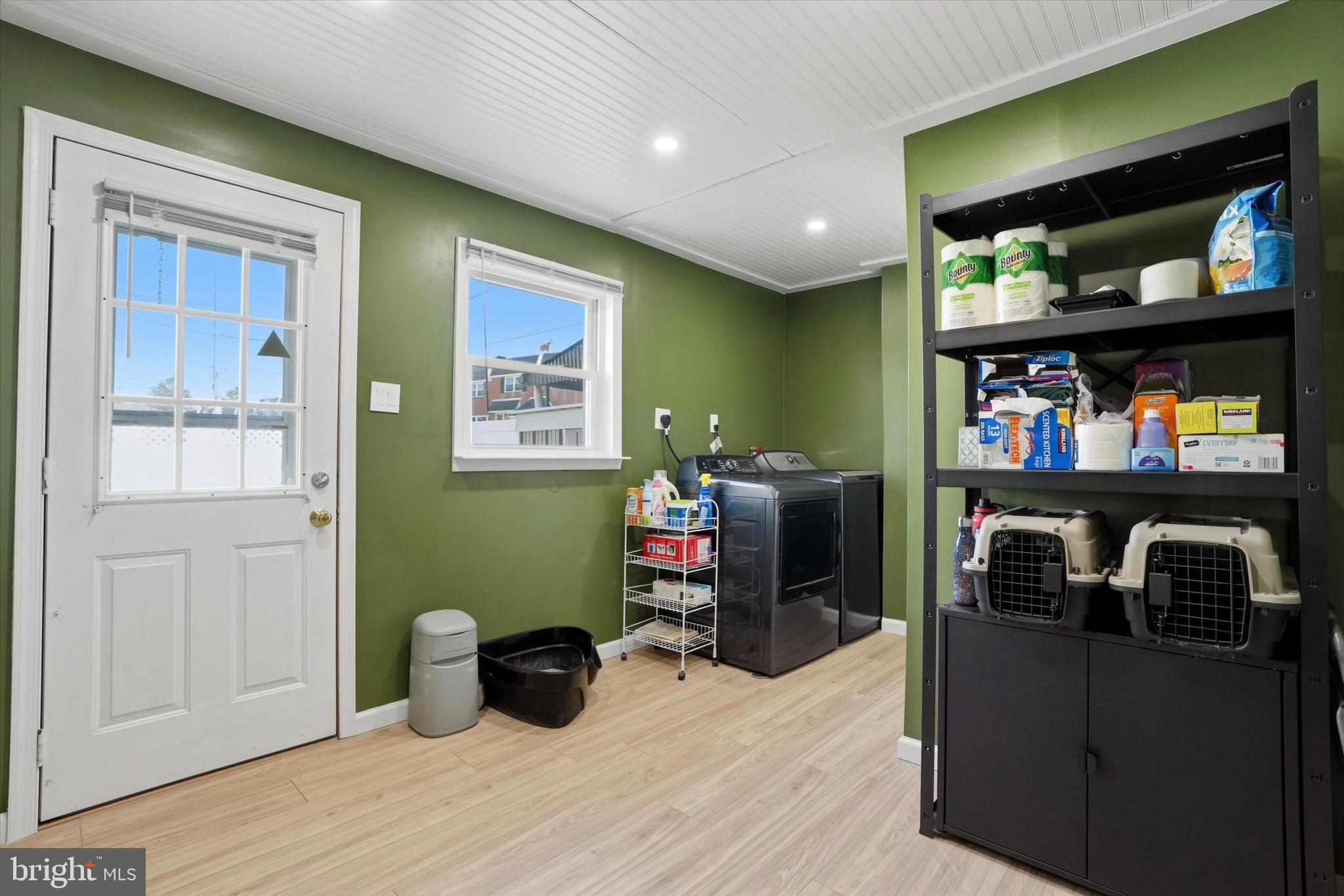 ROXBOROUGH - Residential