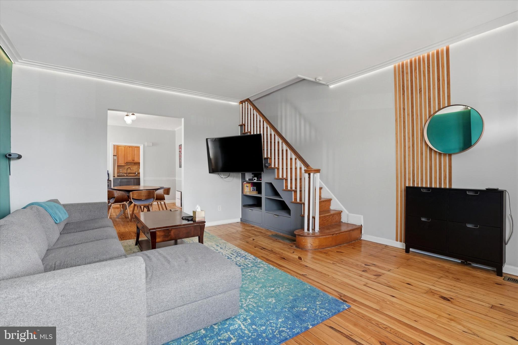 ROXBOROUGH - Residential