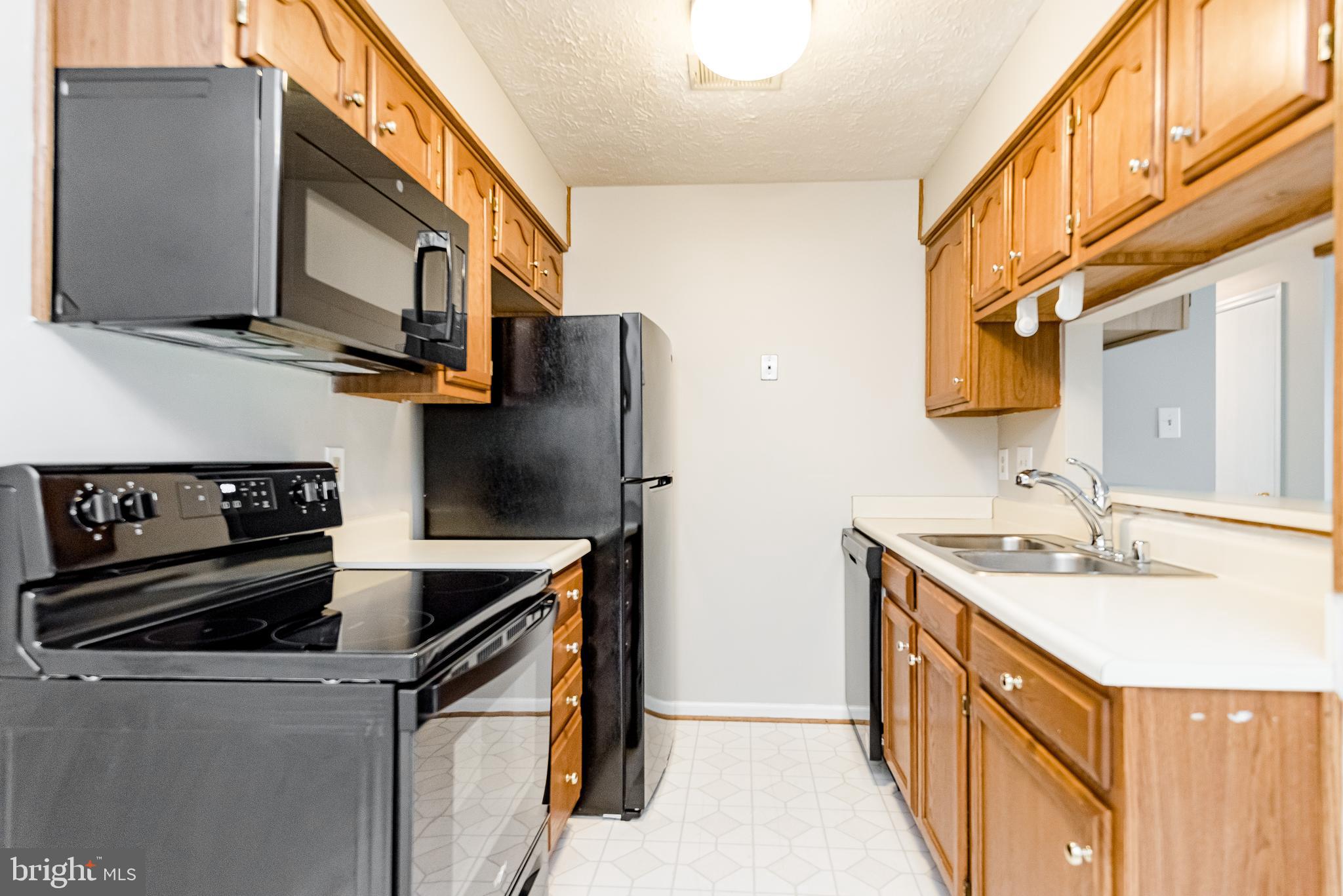 ROCKBURN COMMONS III - Residential