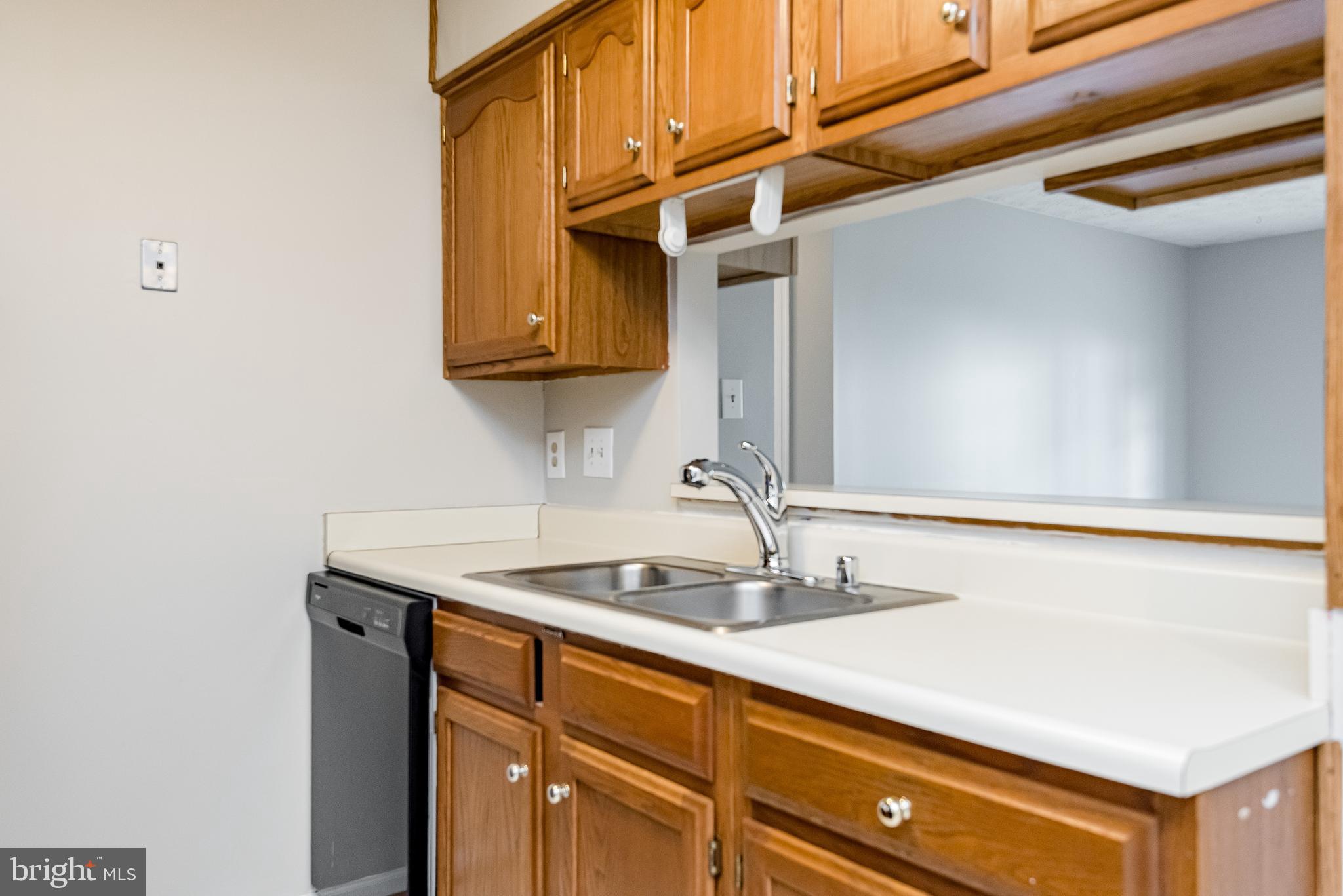 ROCKBURN COMMONS III - Residential