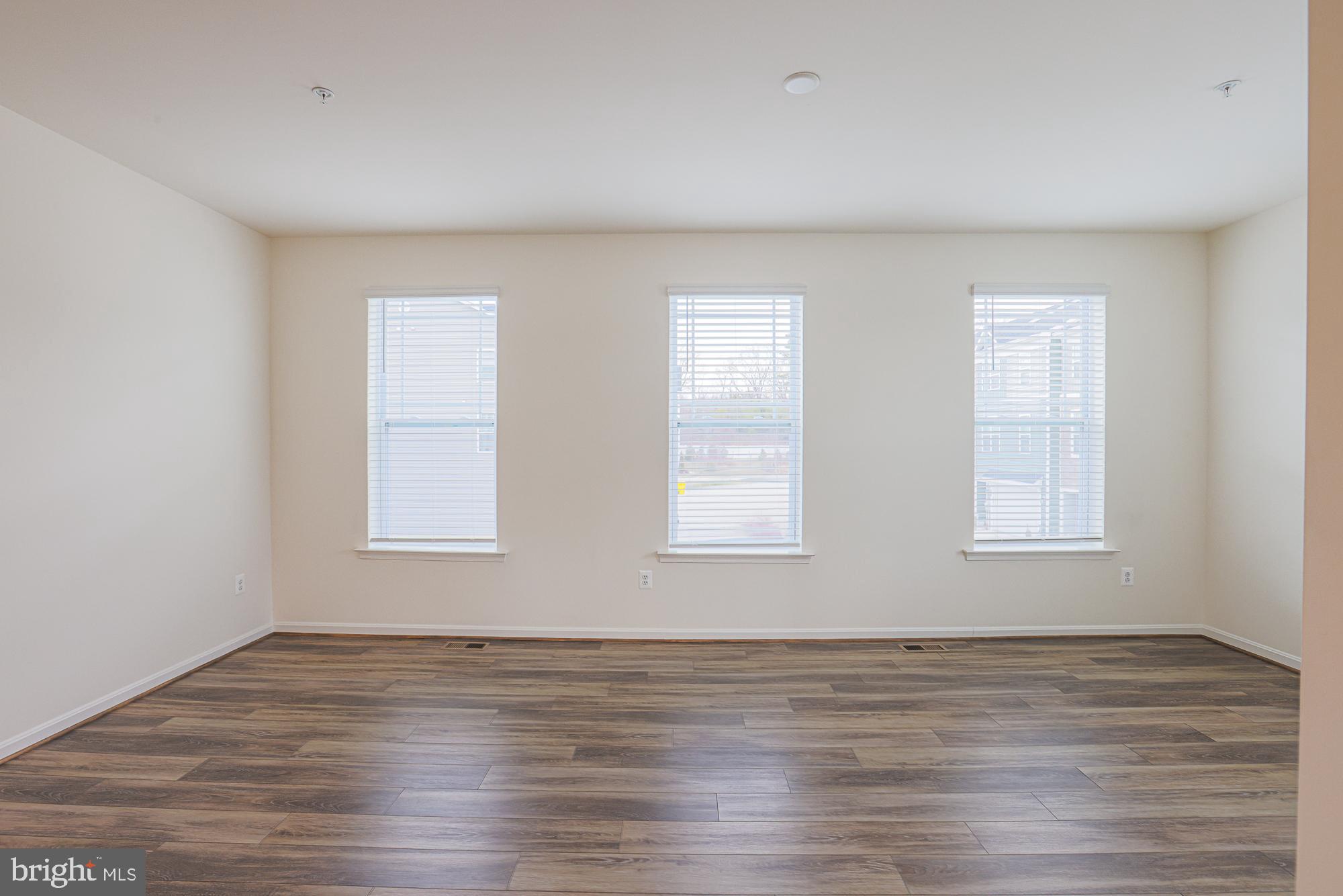 204 JENKINS WAY