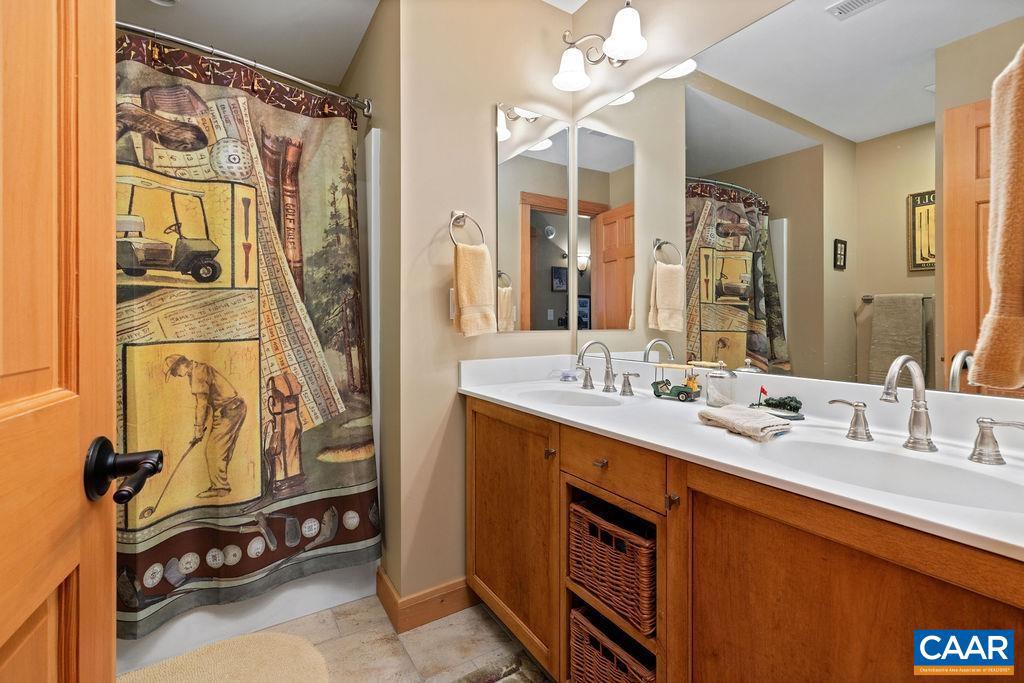 WINTERGREEN RESORT - Residential