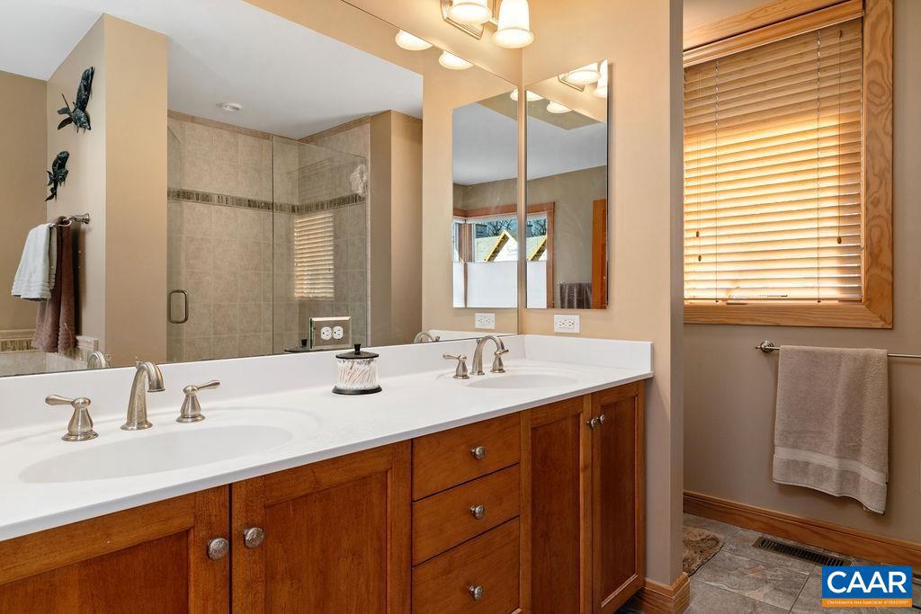 WINTERGREEN RESORT - Residential