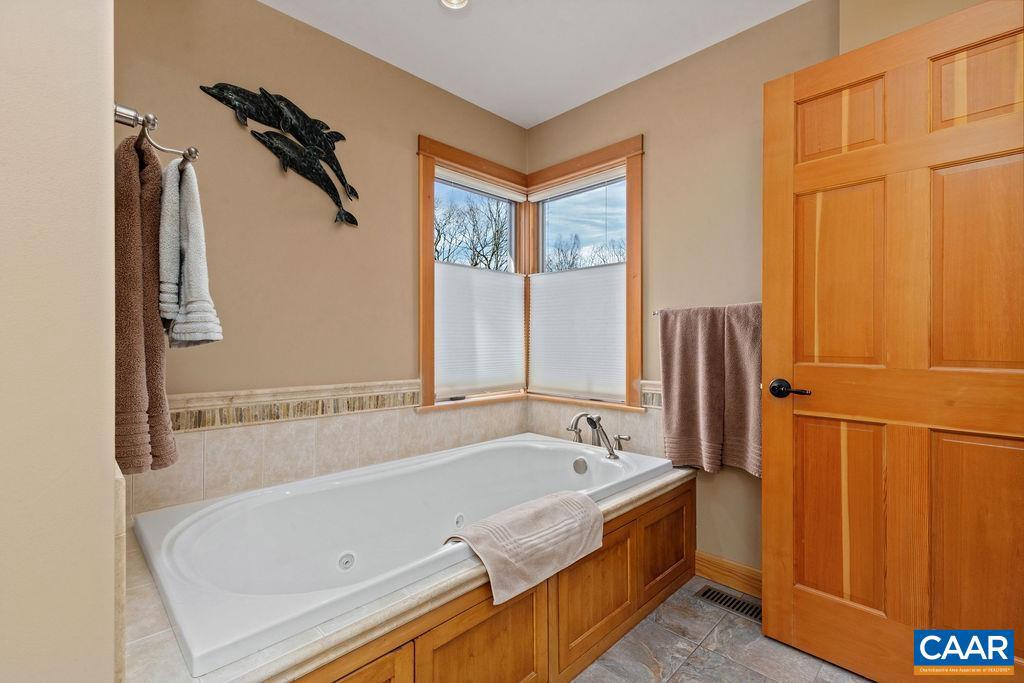 WINTERGREEN RESORT - Residential