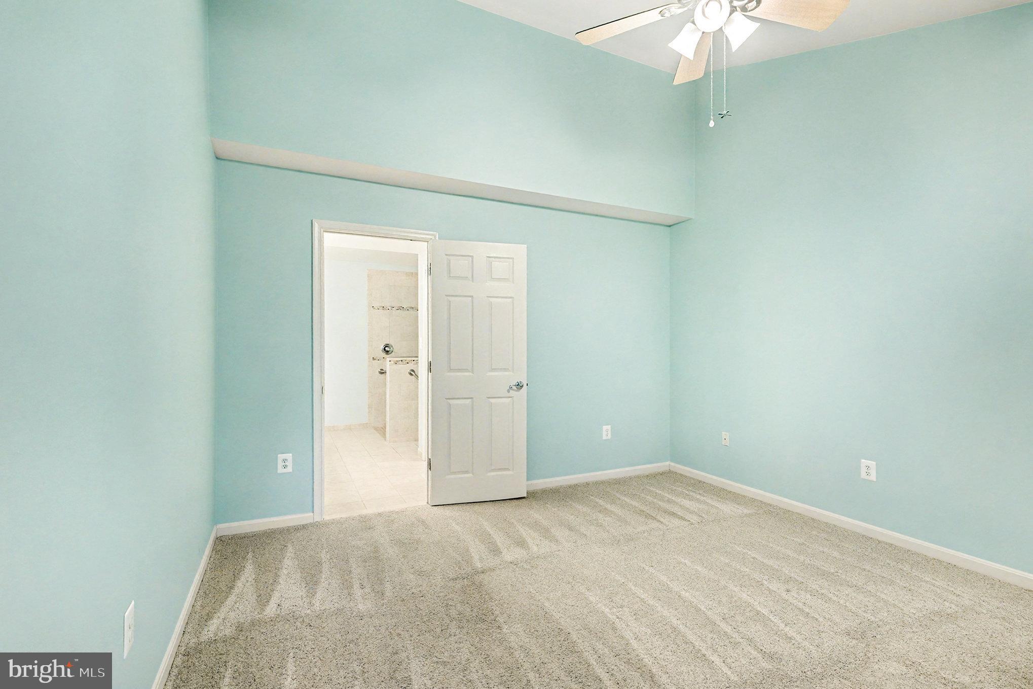 SUMMERLAKE - Residential