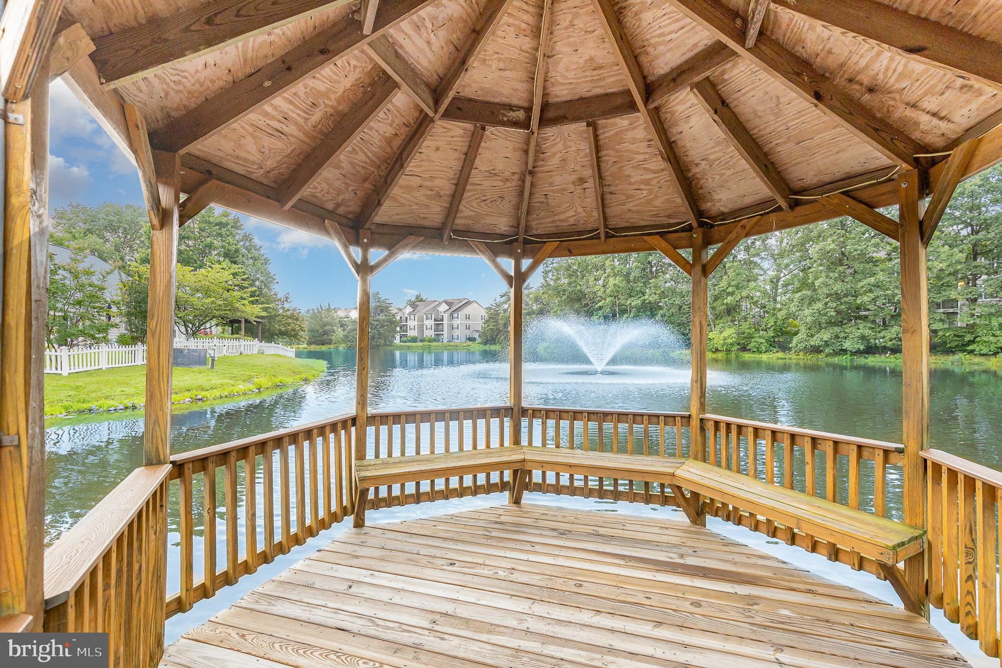 SUMMERLAKE - Residential