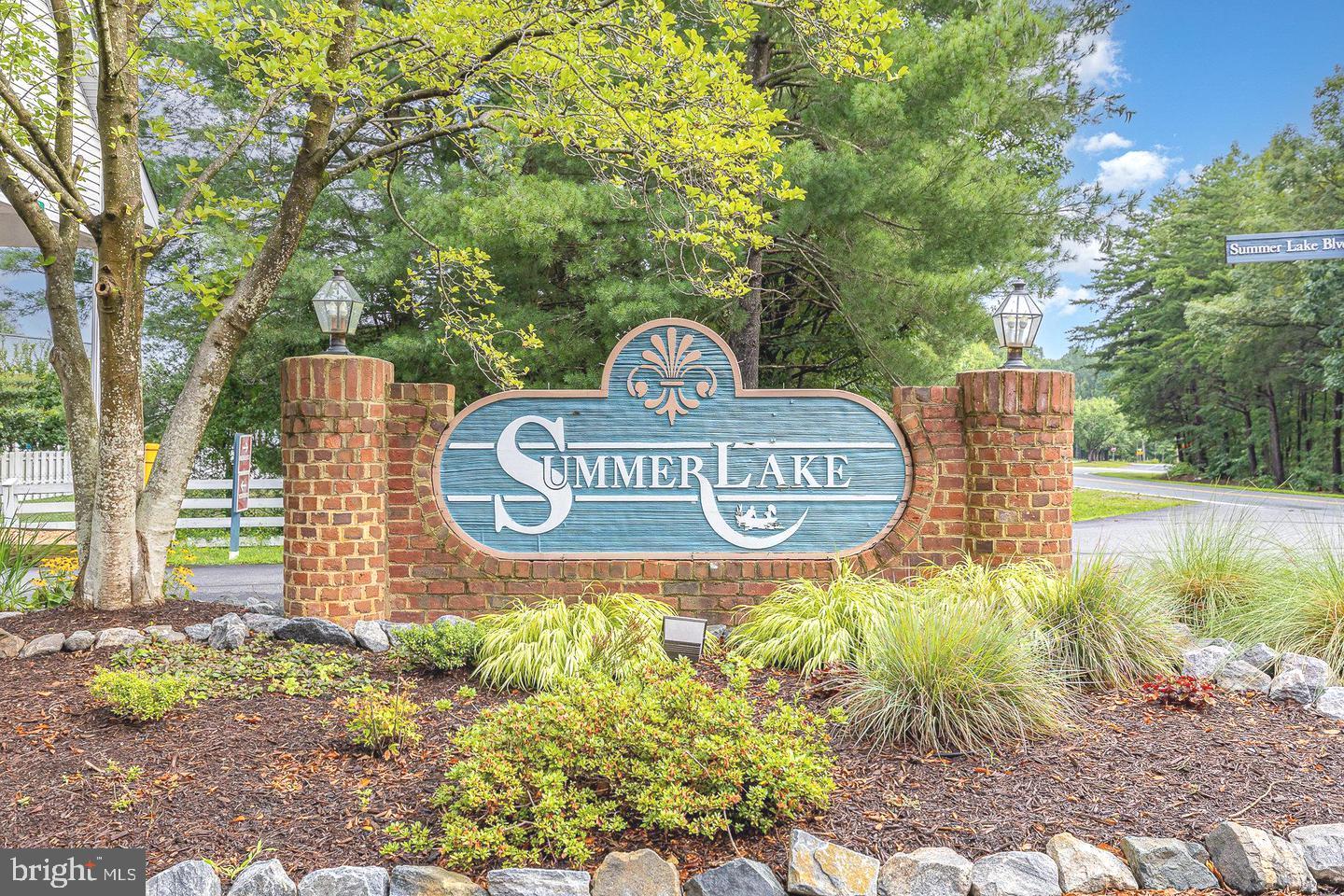 SUMMERLAKE - Residential