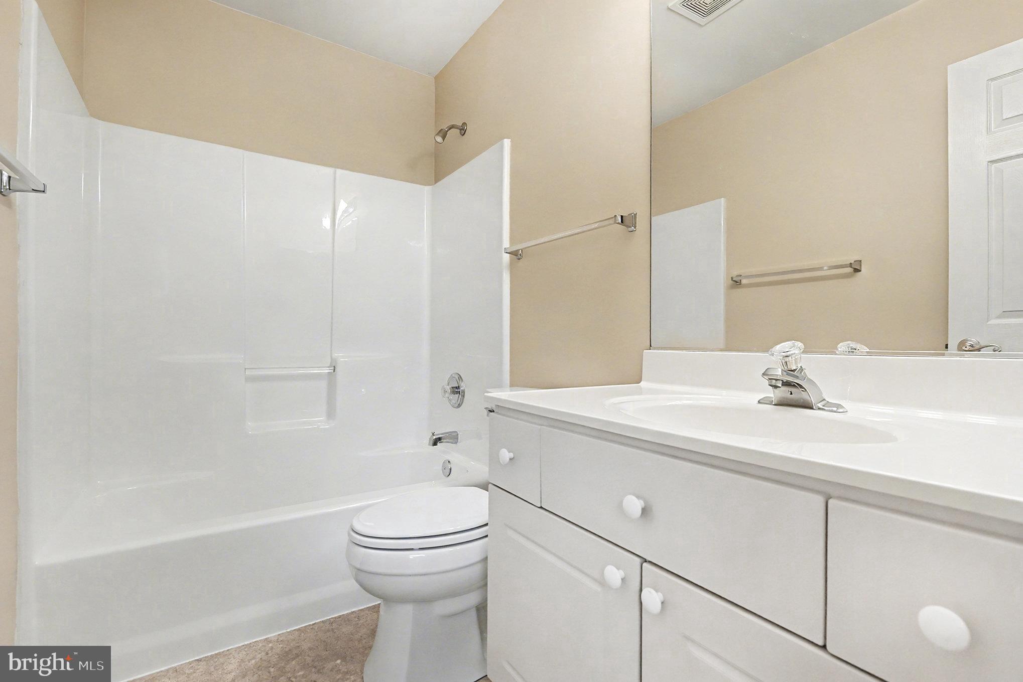 SUMMERLAKE - Residential