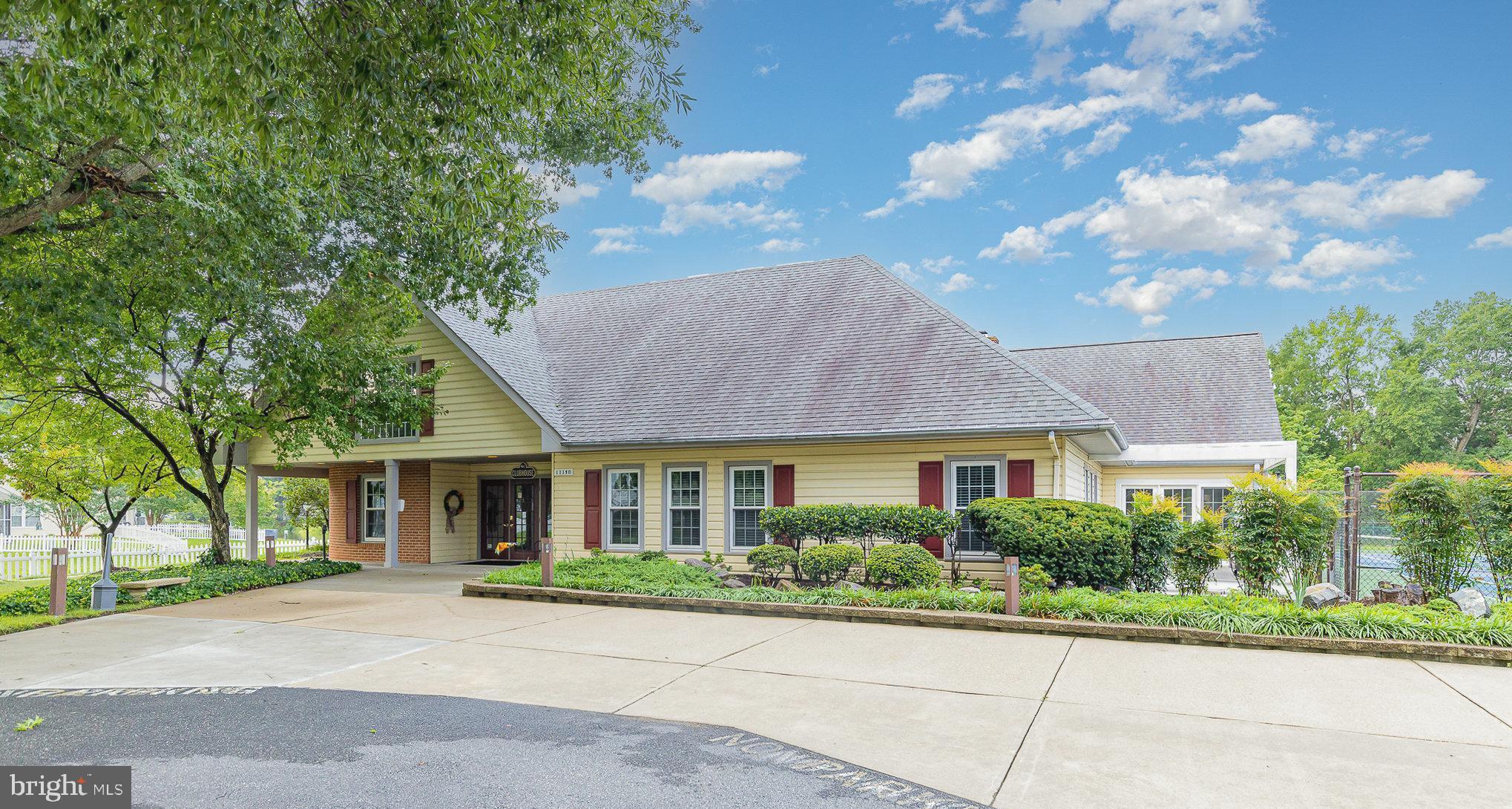 SUMMERLAKE - Residential