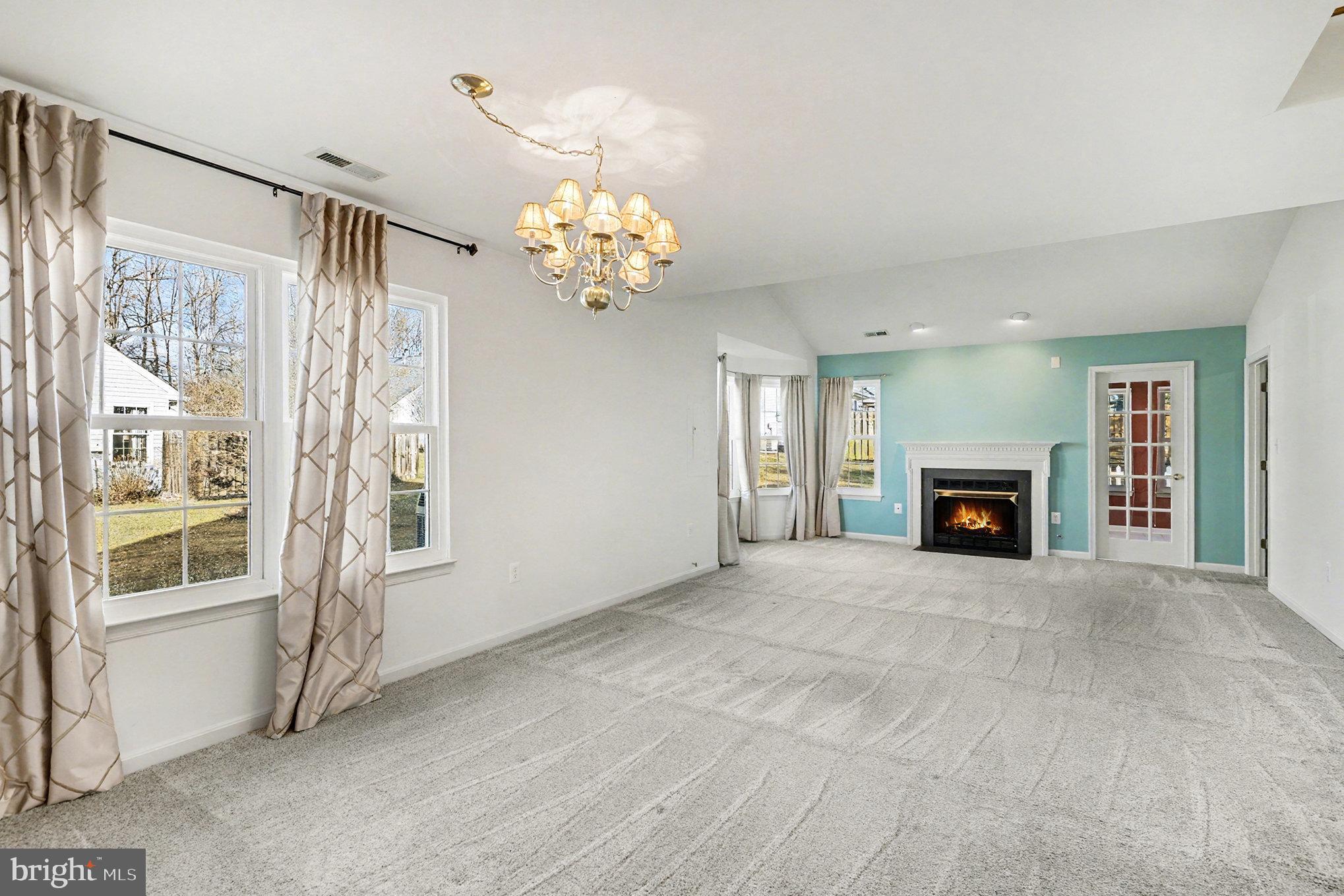 SUMMERLAKE - Residential