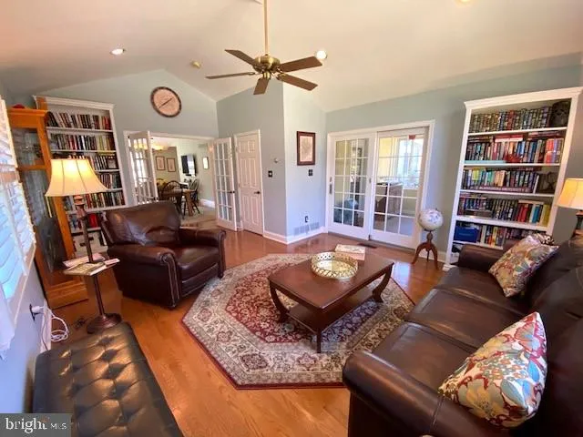 Doylestown, Pennsylvania 18901, United States, 3 Bedrooms Bedrooms, ,3 BathroomsBathrooms,Residential,Pending,100815