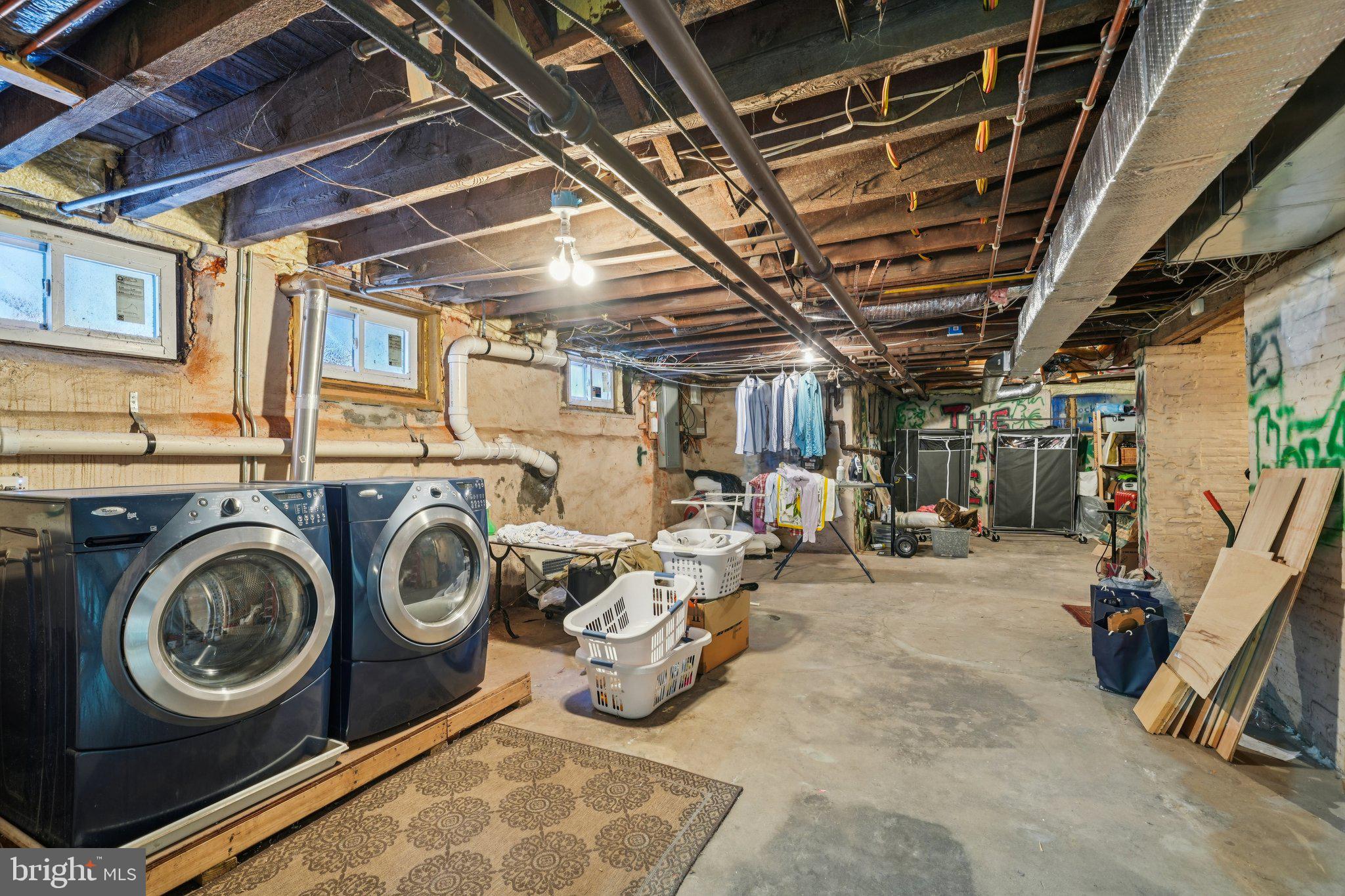 UNIVERSITY CITY - Residential