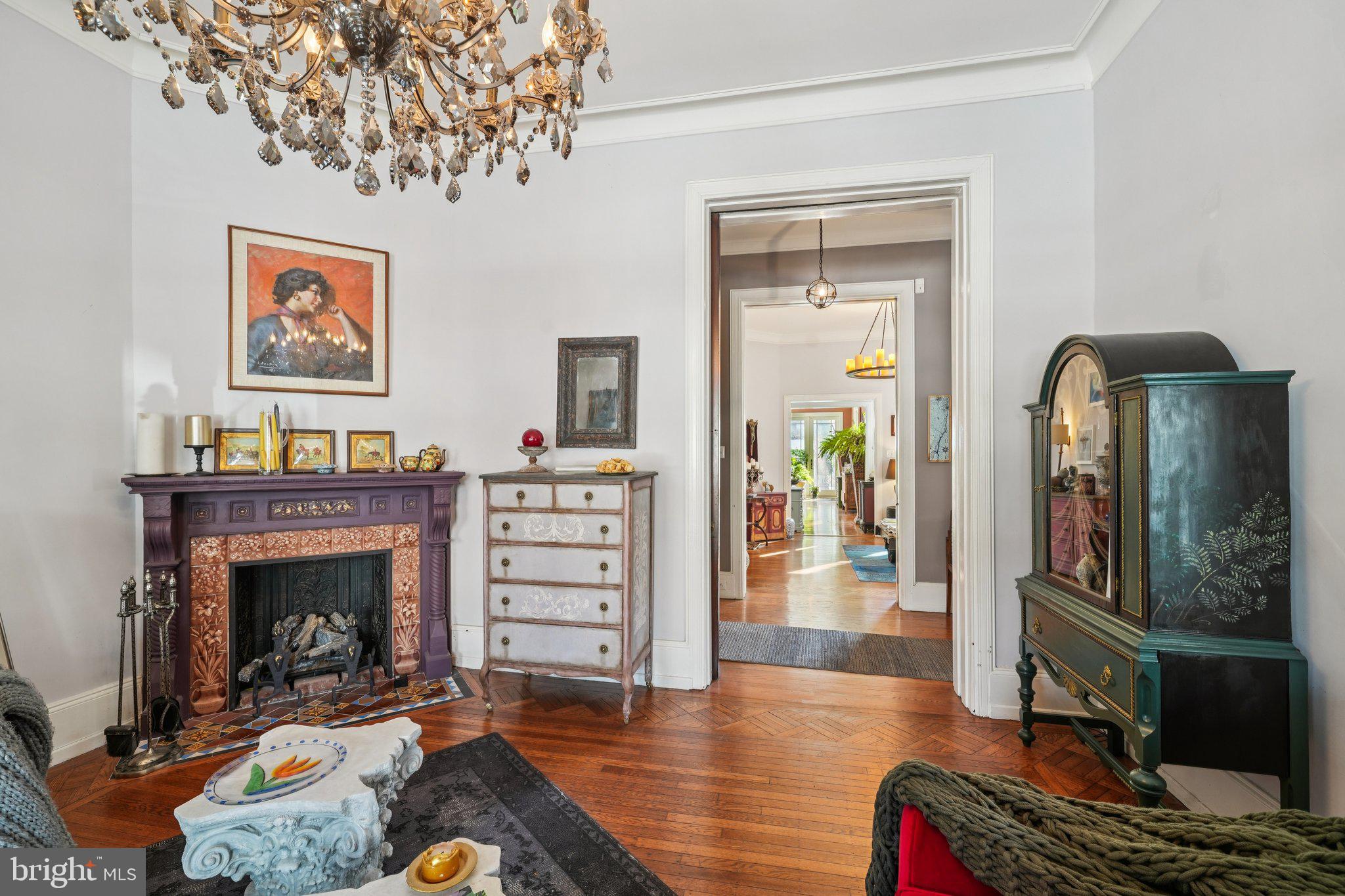 UNIVERSITY CITY - Residential