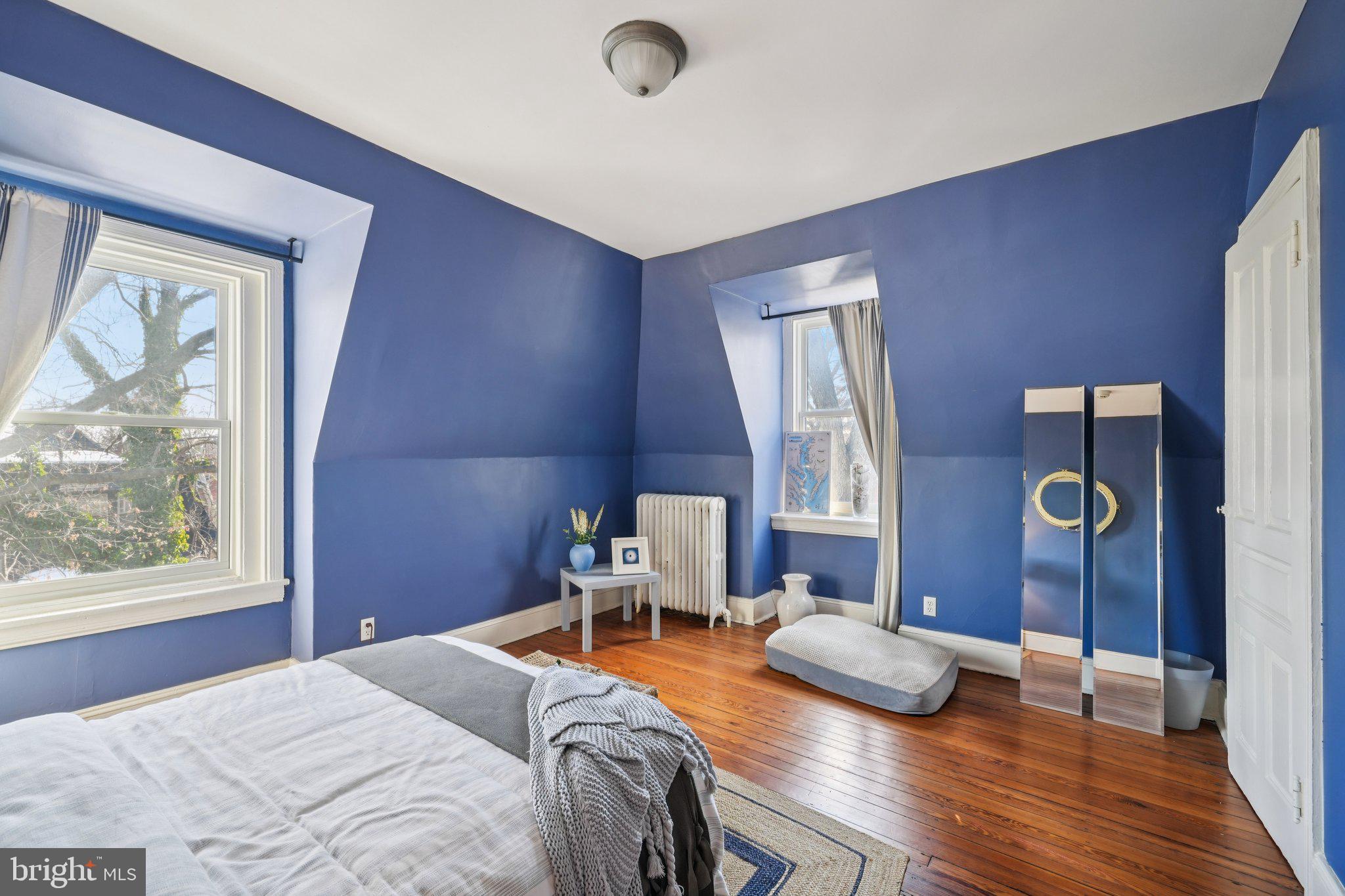 UNIVERSITY CITY - Residential