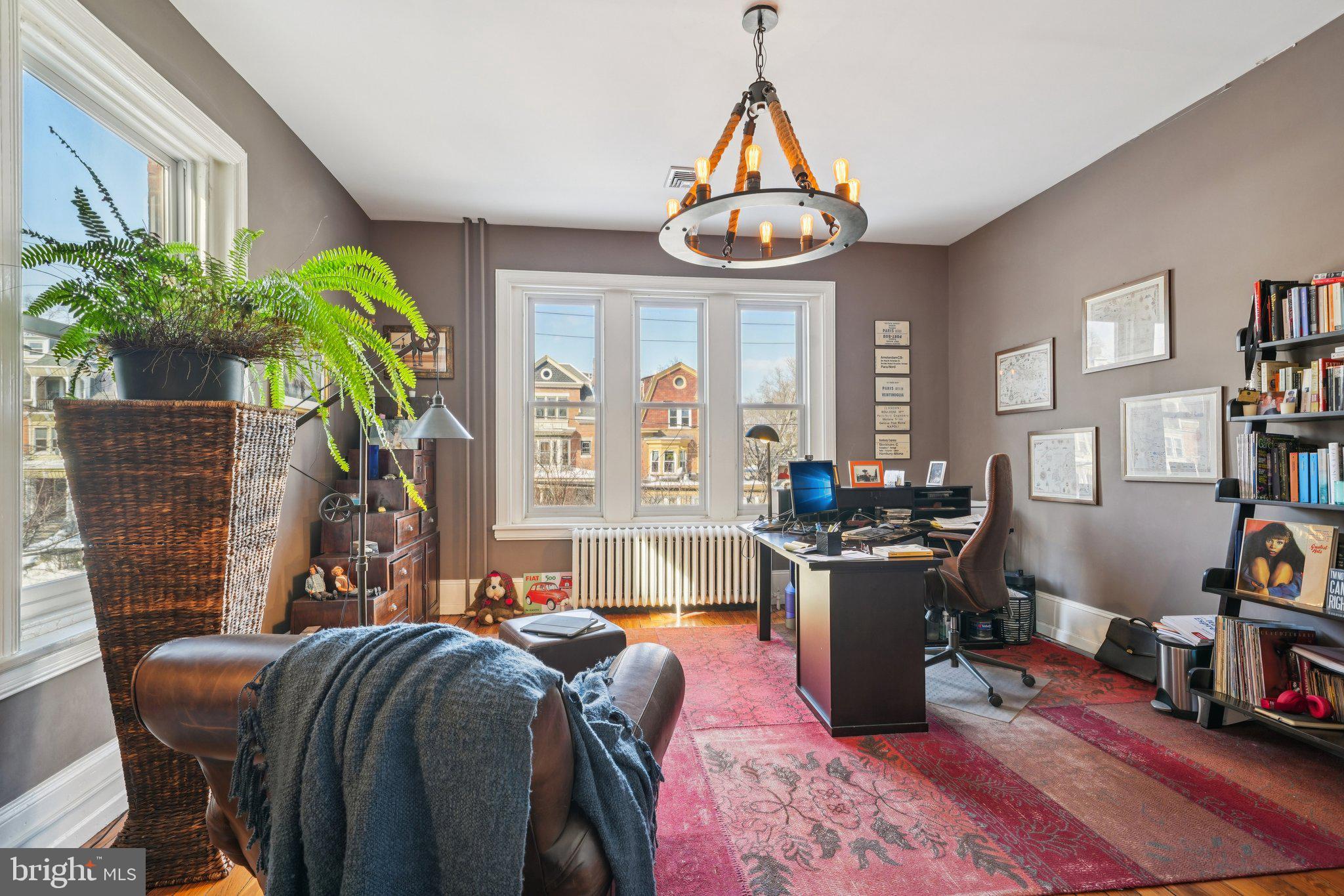 UNIVERSITY CITY - Residential