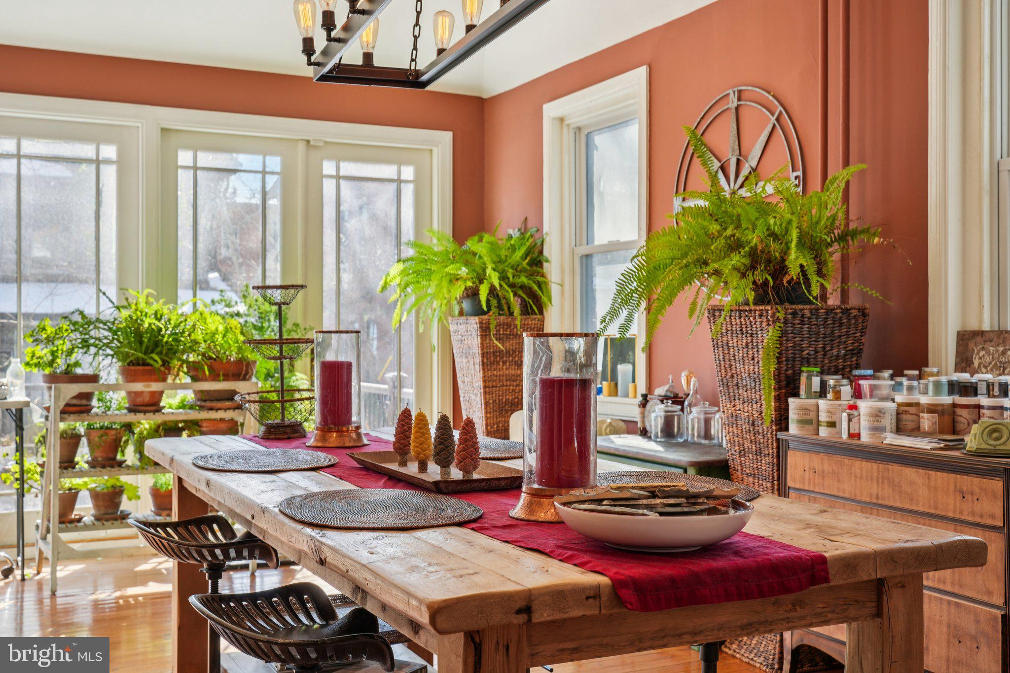 UNIVERSITY CITY - Residential