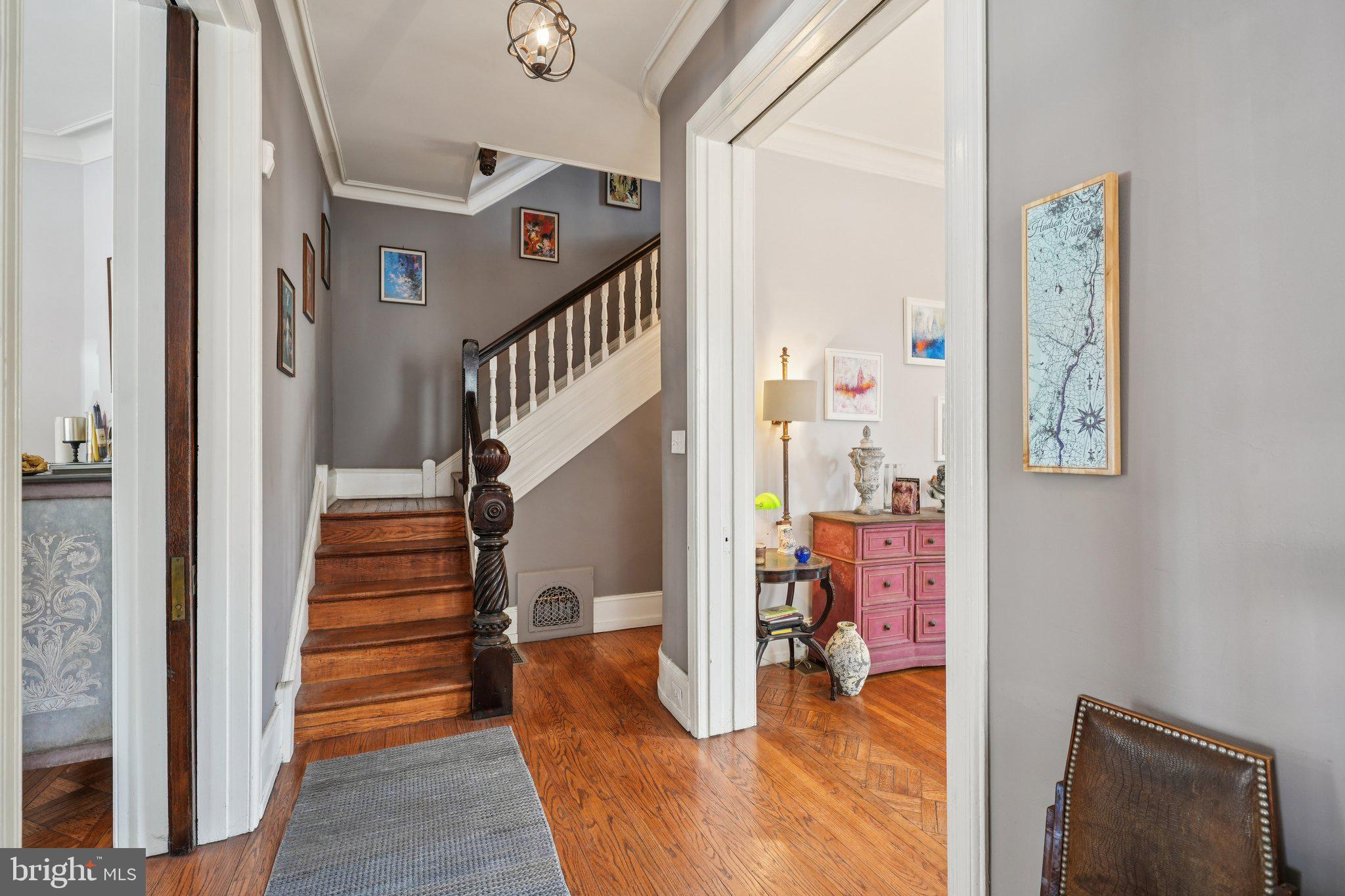 UNIVERSITY CITY - Residential