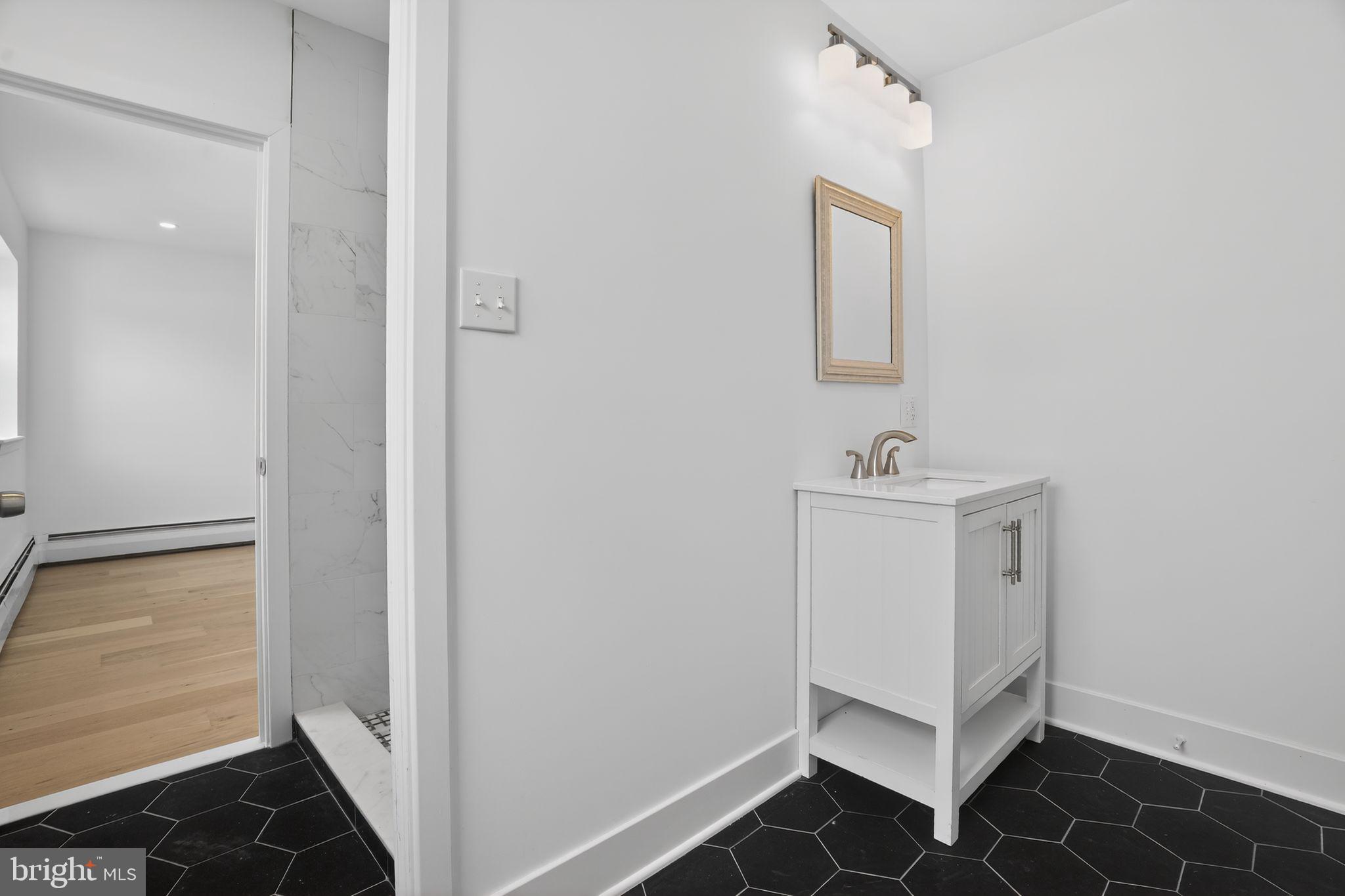 ARONIMINK - Residential