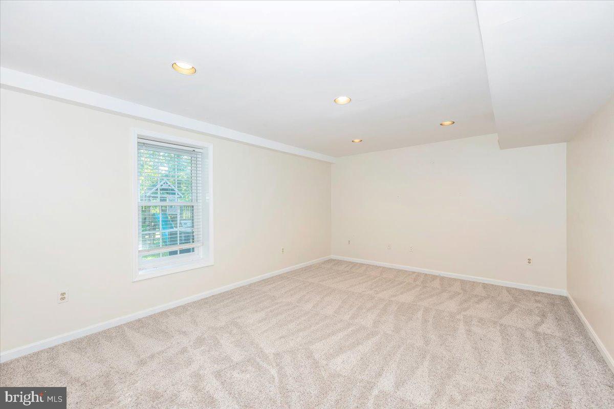 HALLOWELL - Residential