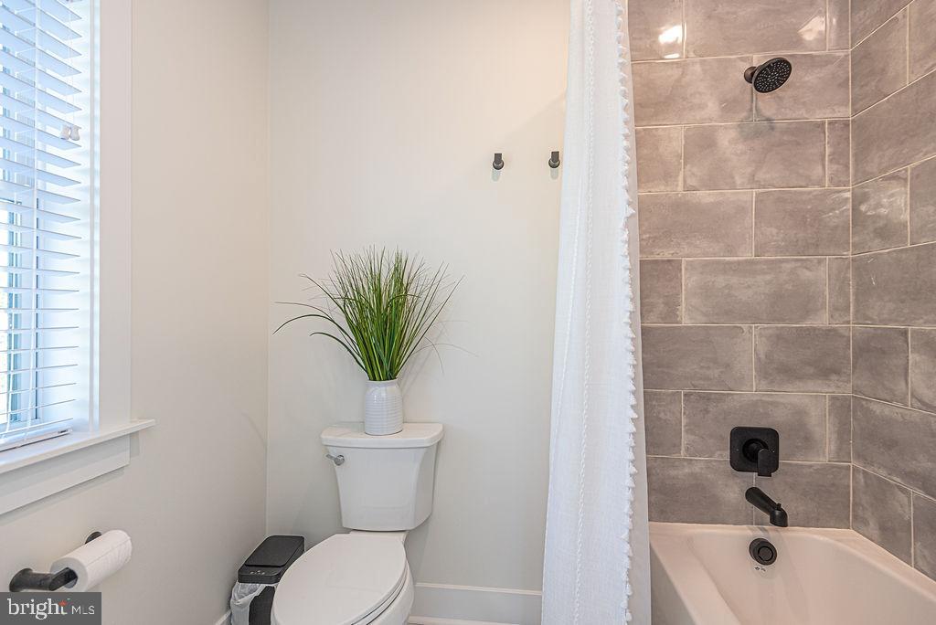 BAY VIEW ESTATES - Residential