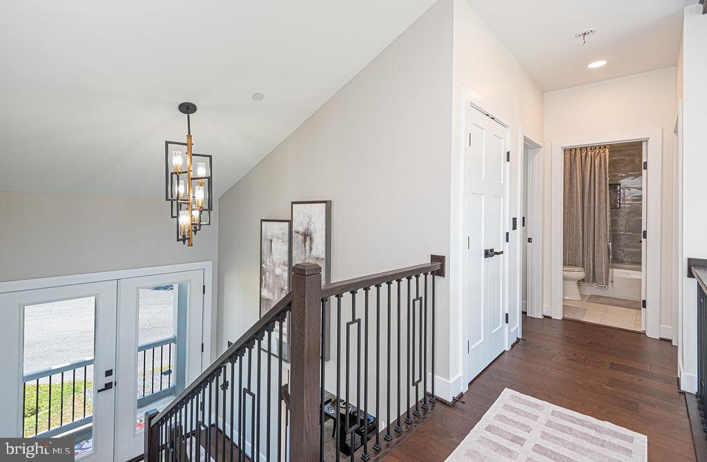 BAY VIEW ESTATES - Residential