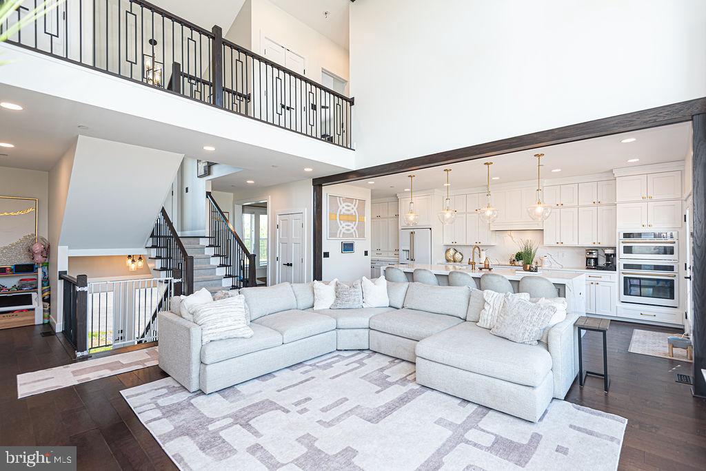 BAY VIEW ESTATES - Residential