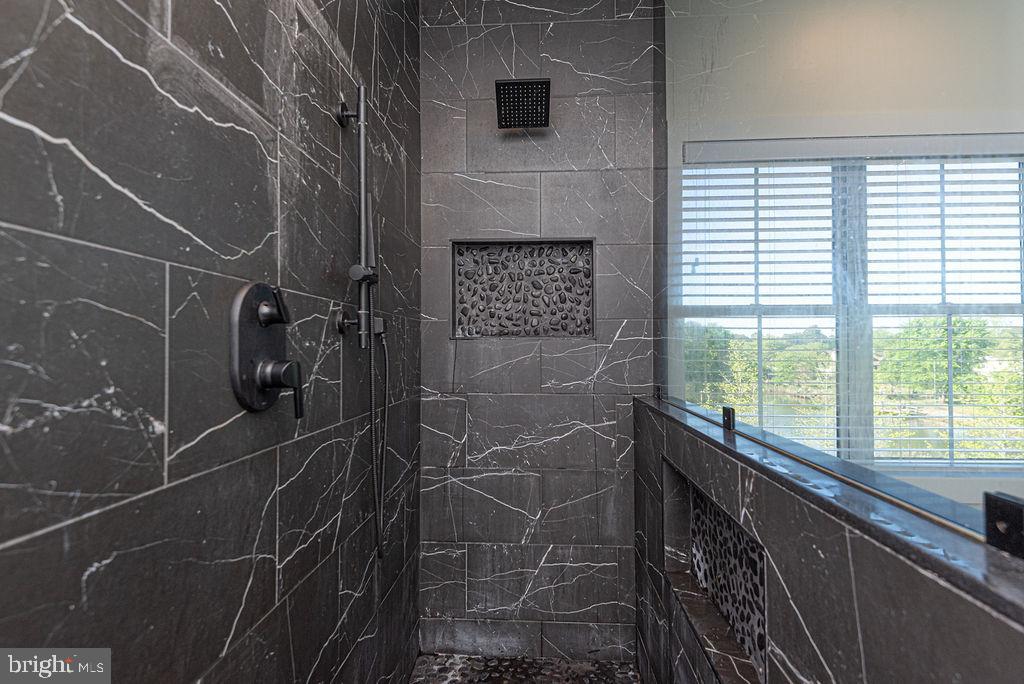 BAY VIEW ESTATES - Residential