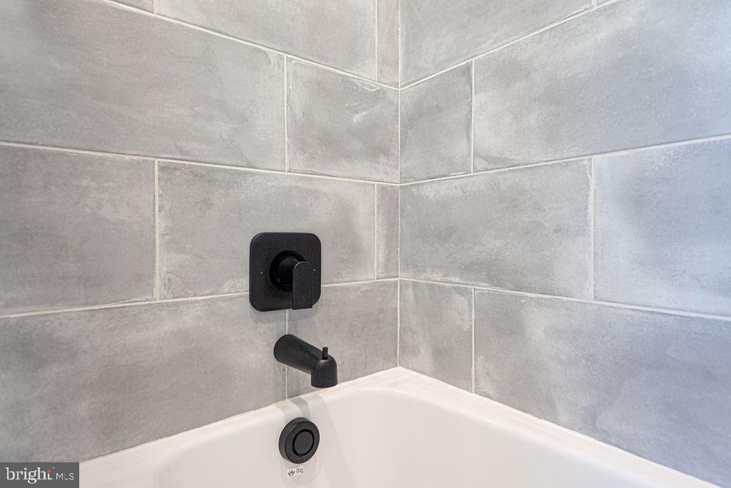 BAY VIEW ESTATES - Residential