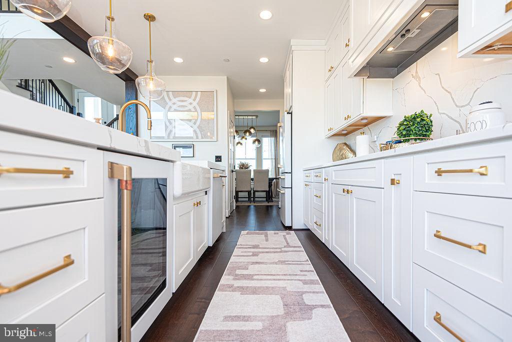 BAY VIEW ESTATES - Residential