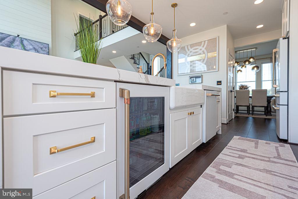 BAY VIEW ESTATES - Residential