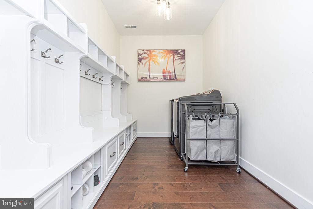 BAY VIEW ESTATES - Residential