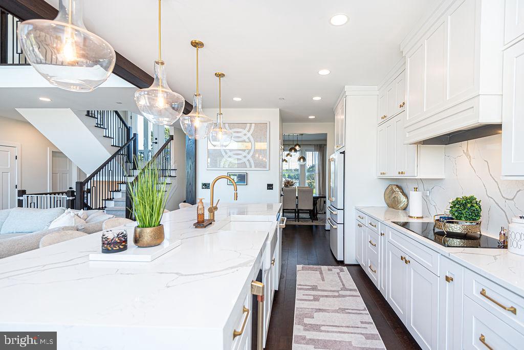 BAY VIEW ESTATES - Residential