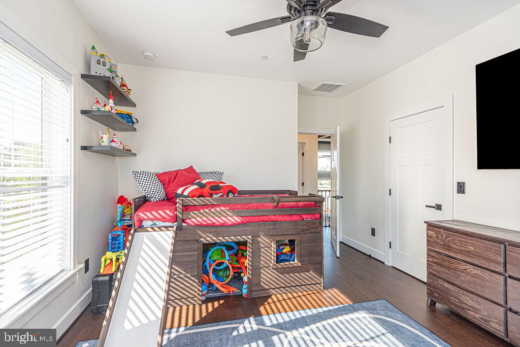 BAY VIEW ESTATES - Residential