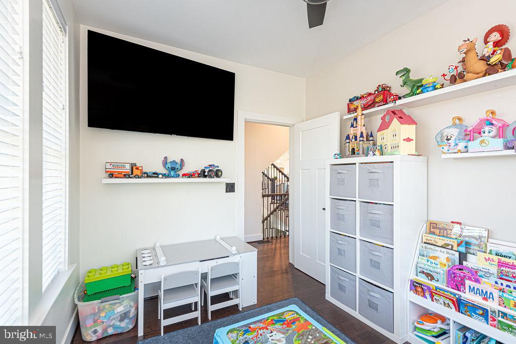 BAY VIEW ESTATES - Residential