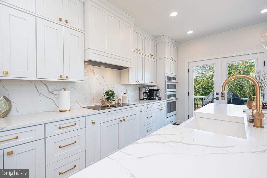 BAY VIEW ESTATES - Residential