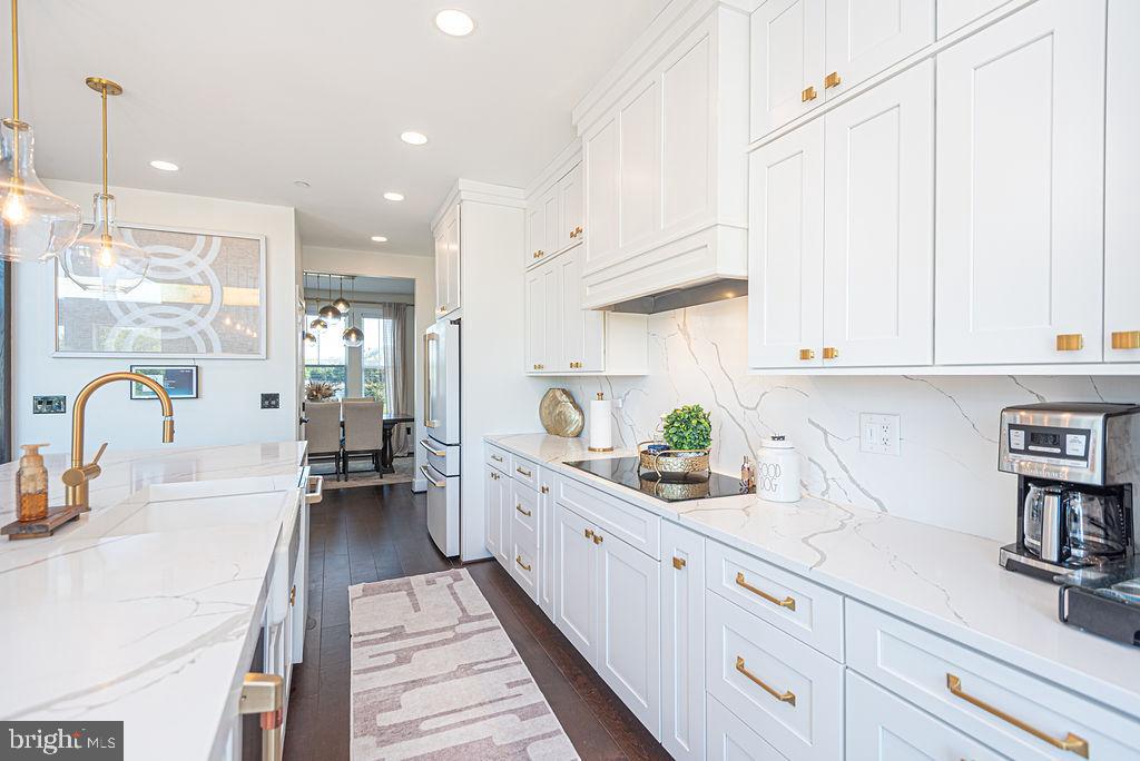 BAY VIEW ESTATES - Residential