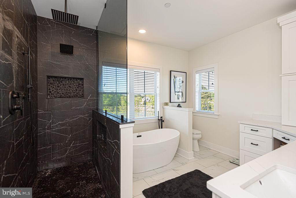 BAY VIEW ESTATES - Residential