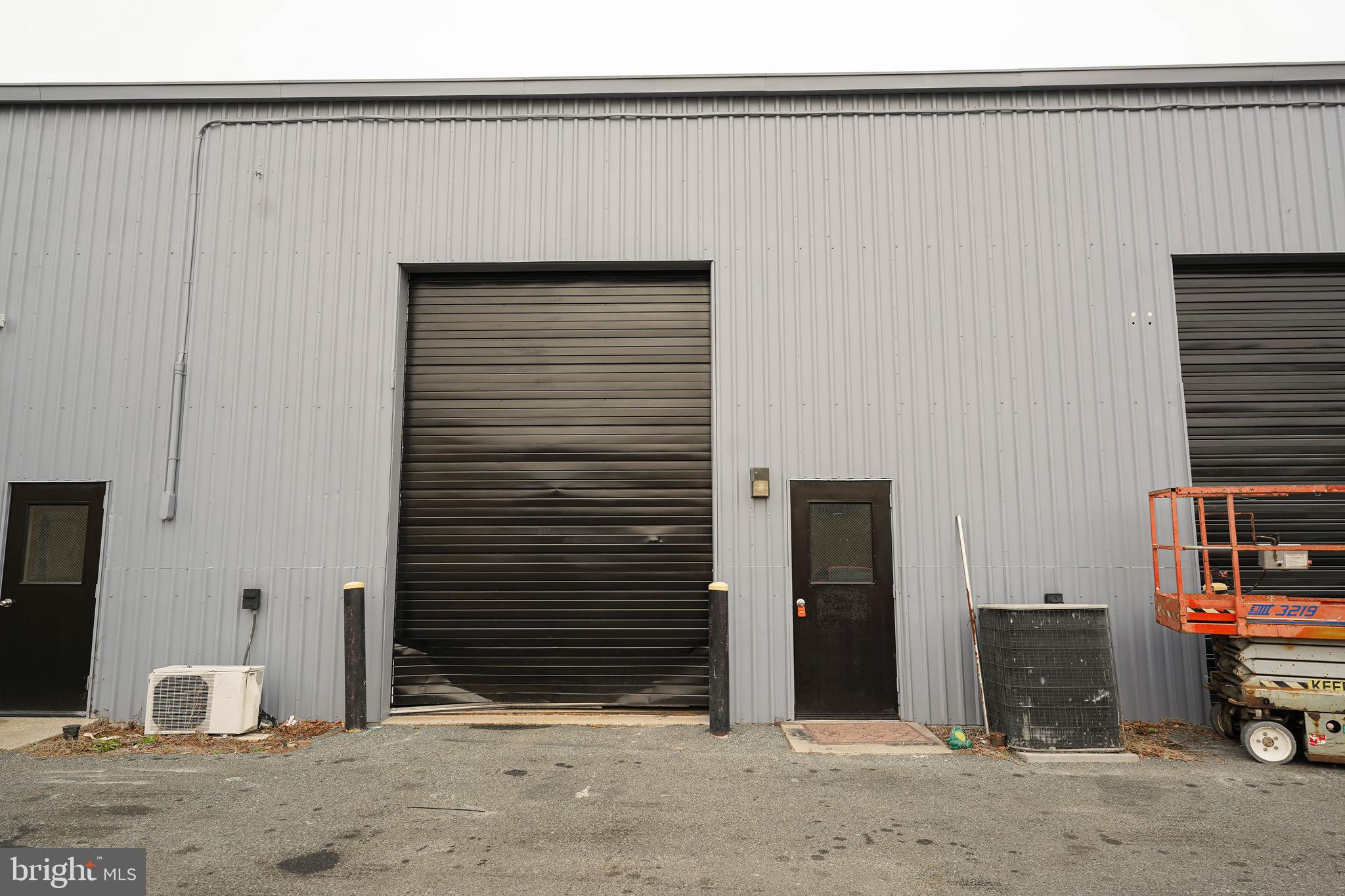 - Commercial Lease