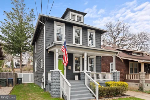 2804 Myrtle Avenue NE, Washington, DC MLS: DCDC2191398