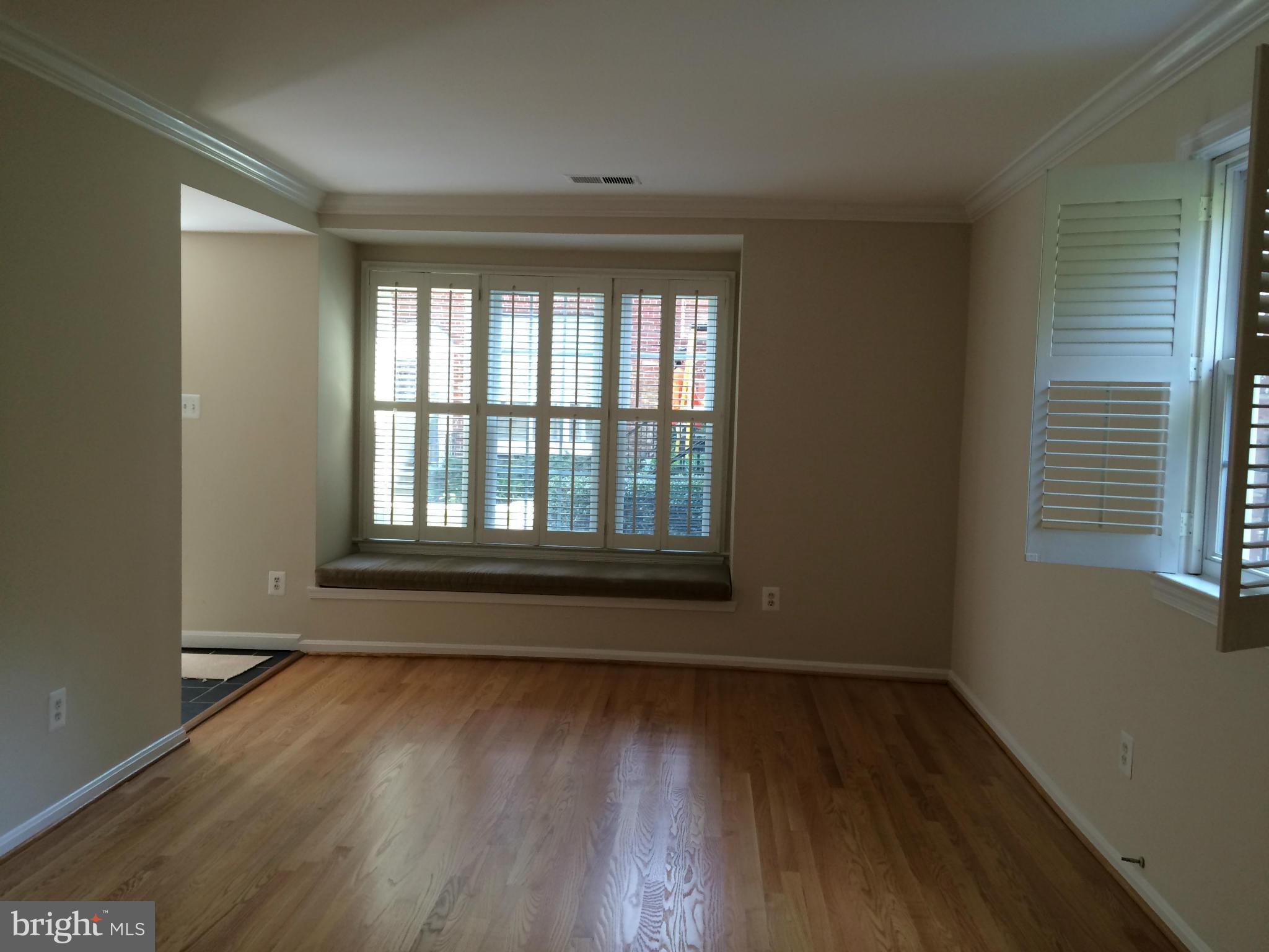 KENWOOD FOREST - Residential Lease