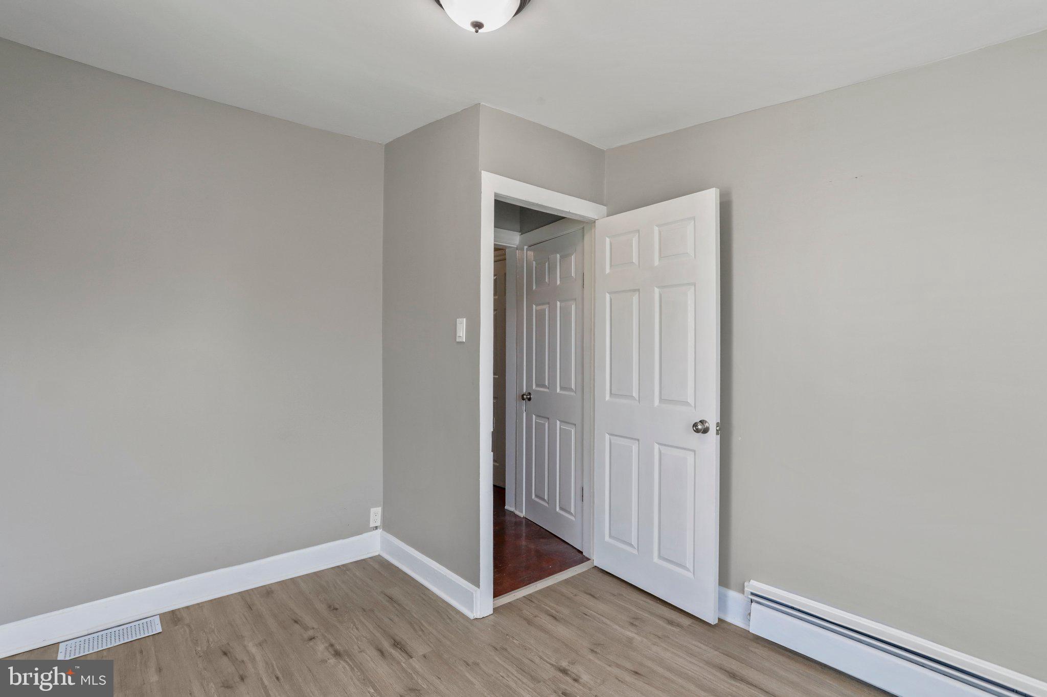 HAGERSTOWN - Residential