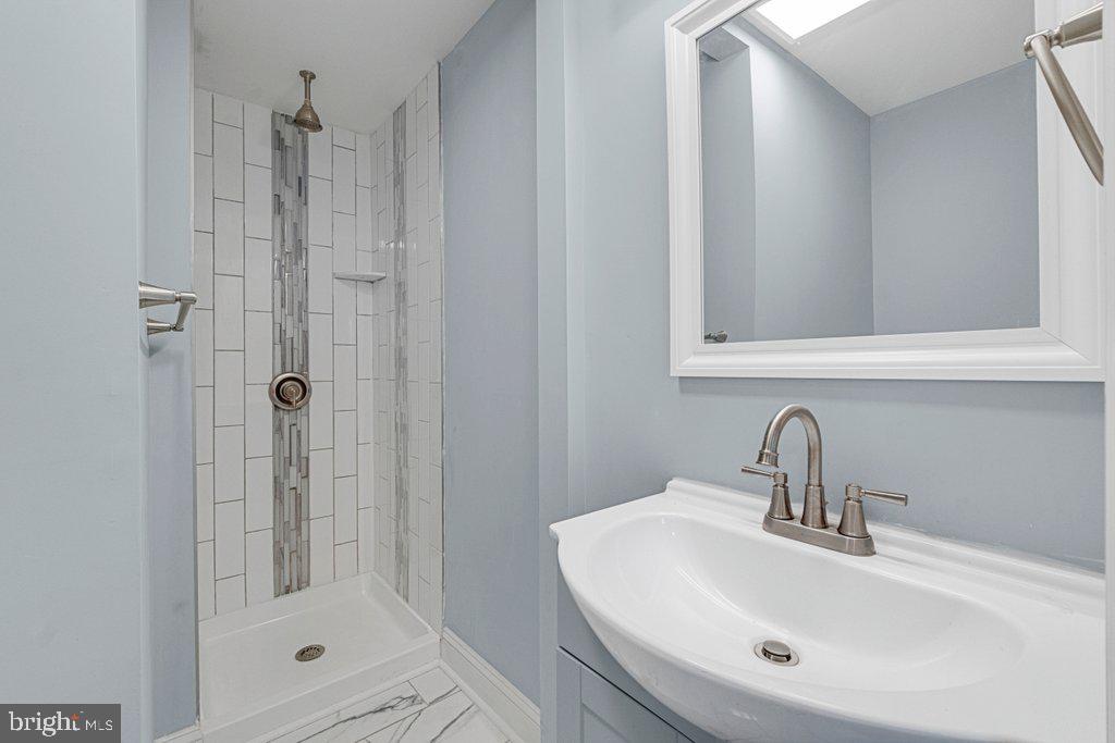 PIKESVILLE - Residential