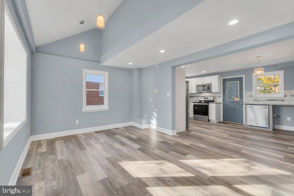 PIKESVILLE - Residential