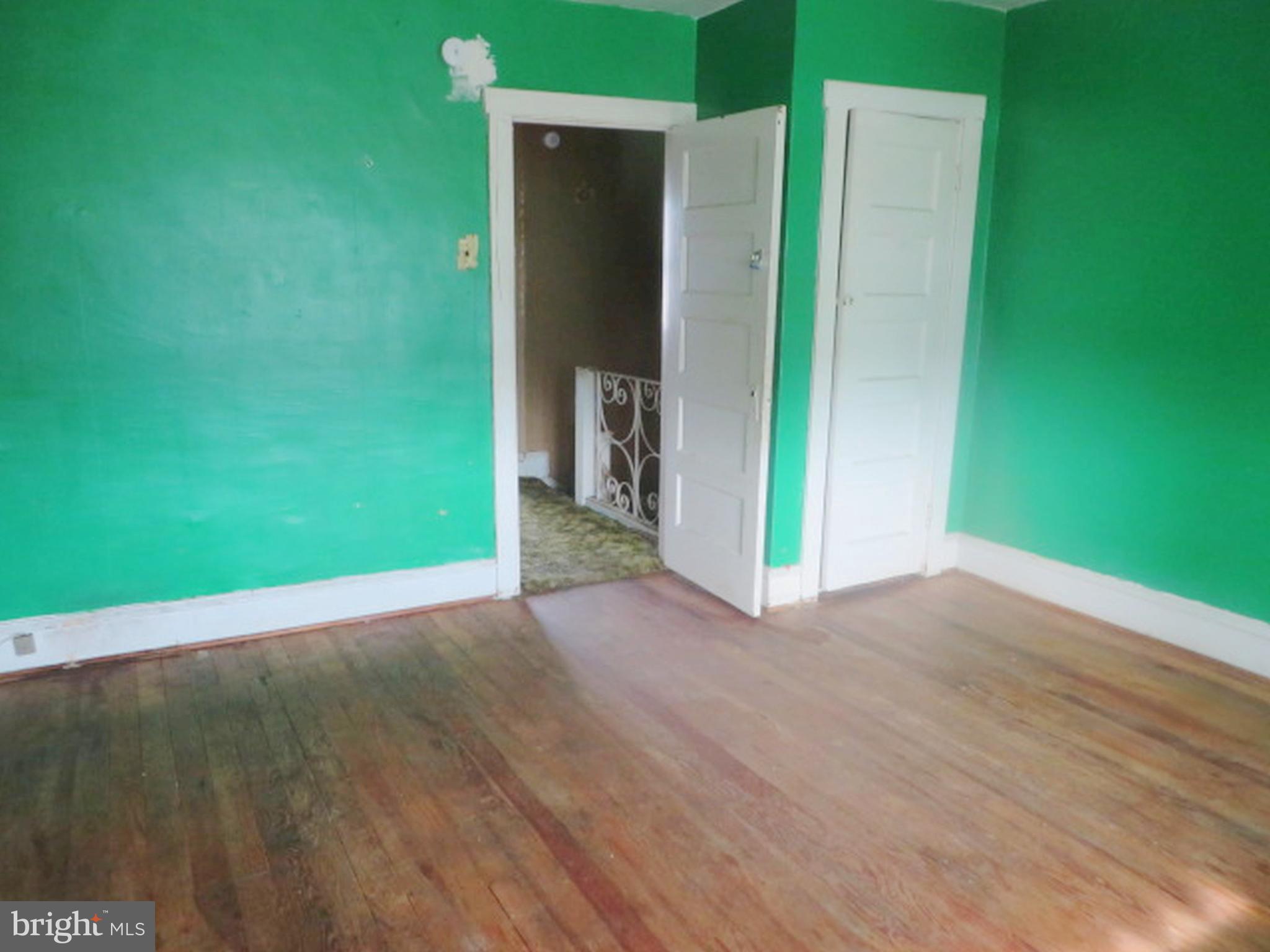 PHILADELPHIA (SOUTHWEST) - Residential