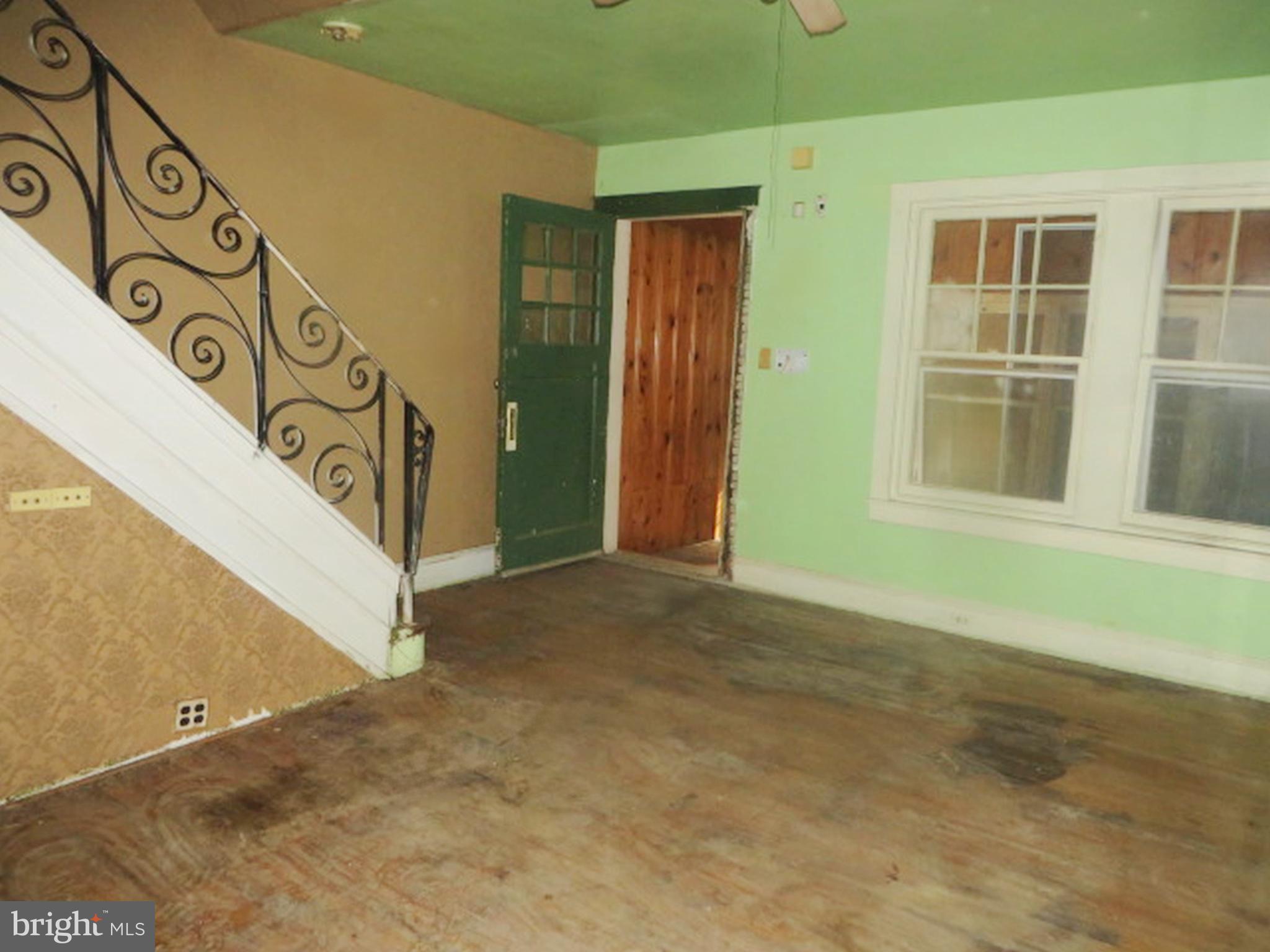 7015 W PASSYUNK AVENUE