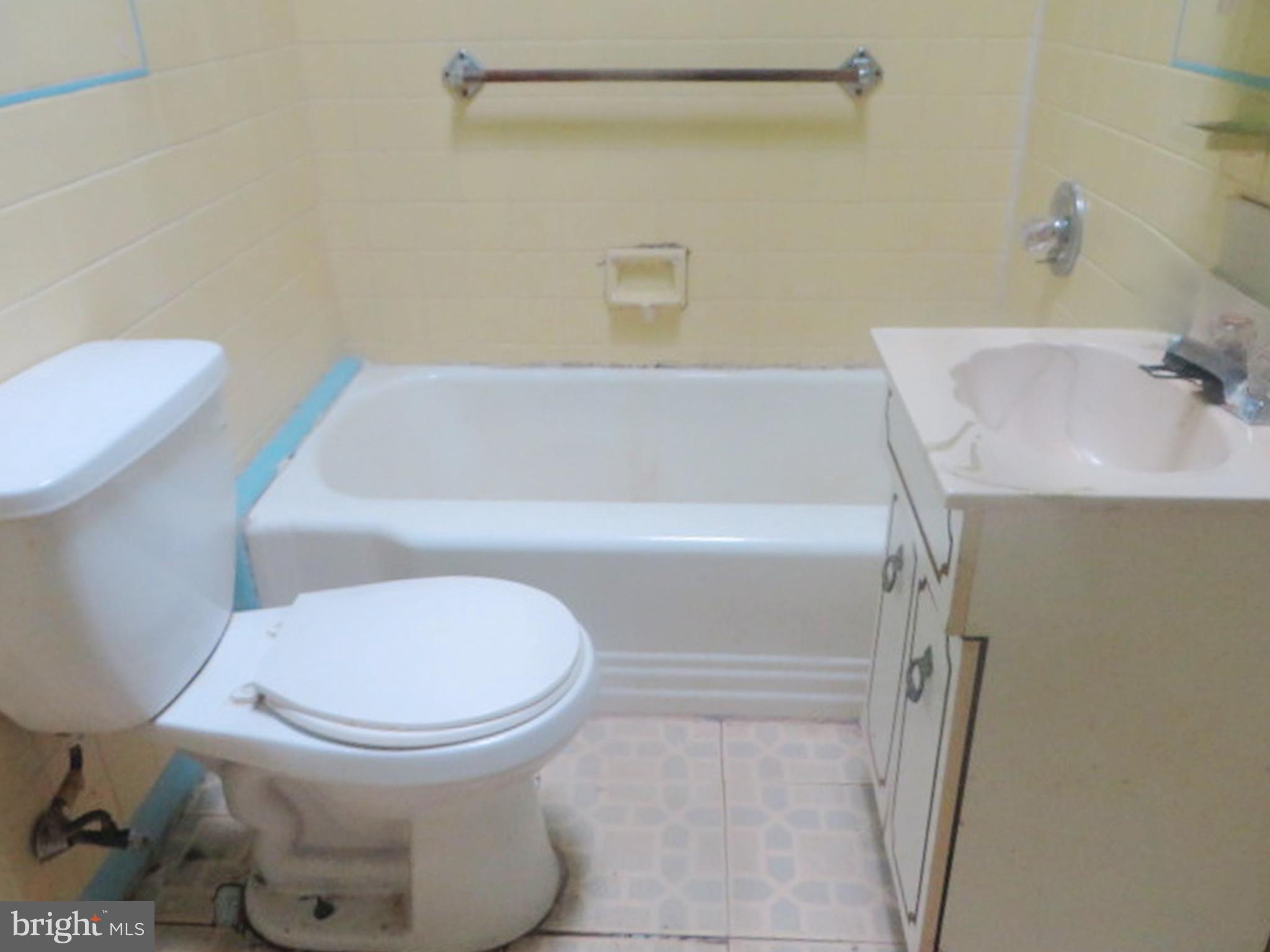 PHILADELPHIA (SOUTHWEST) - Residential