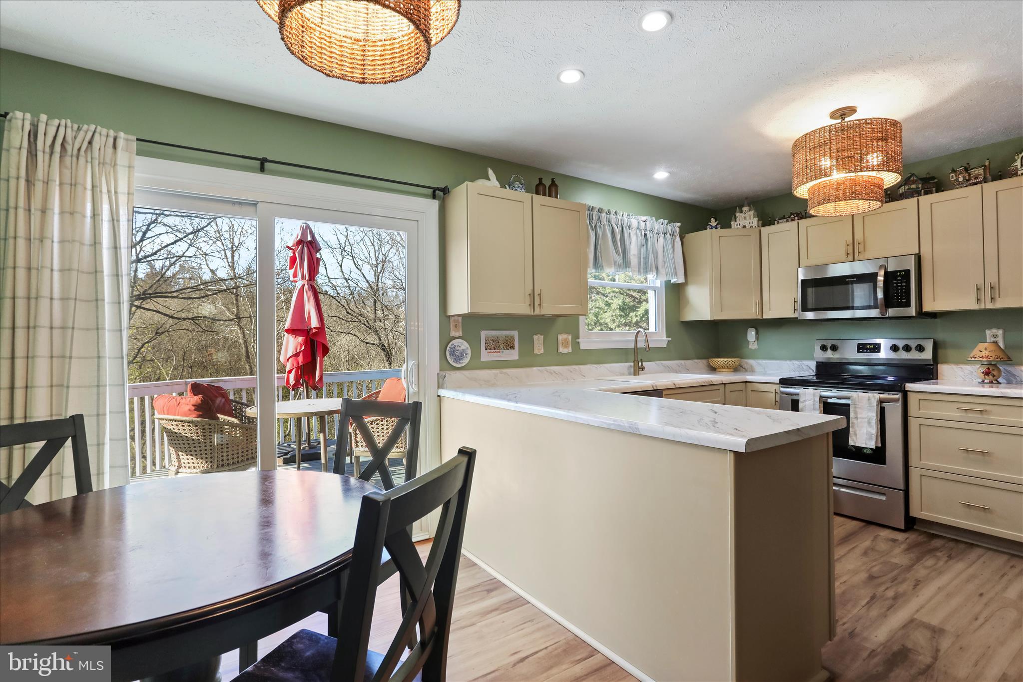 WESTVIEW RIDGE - Residential