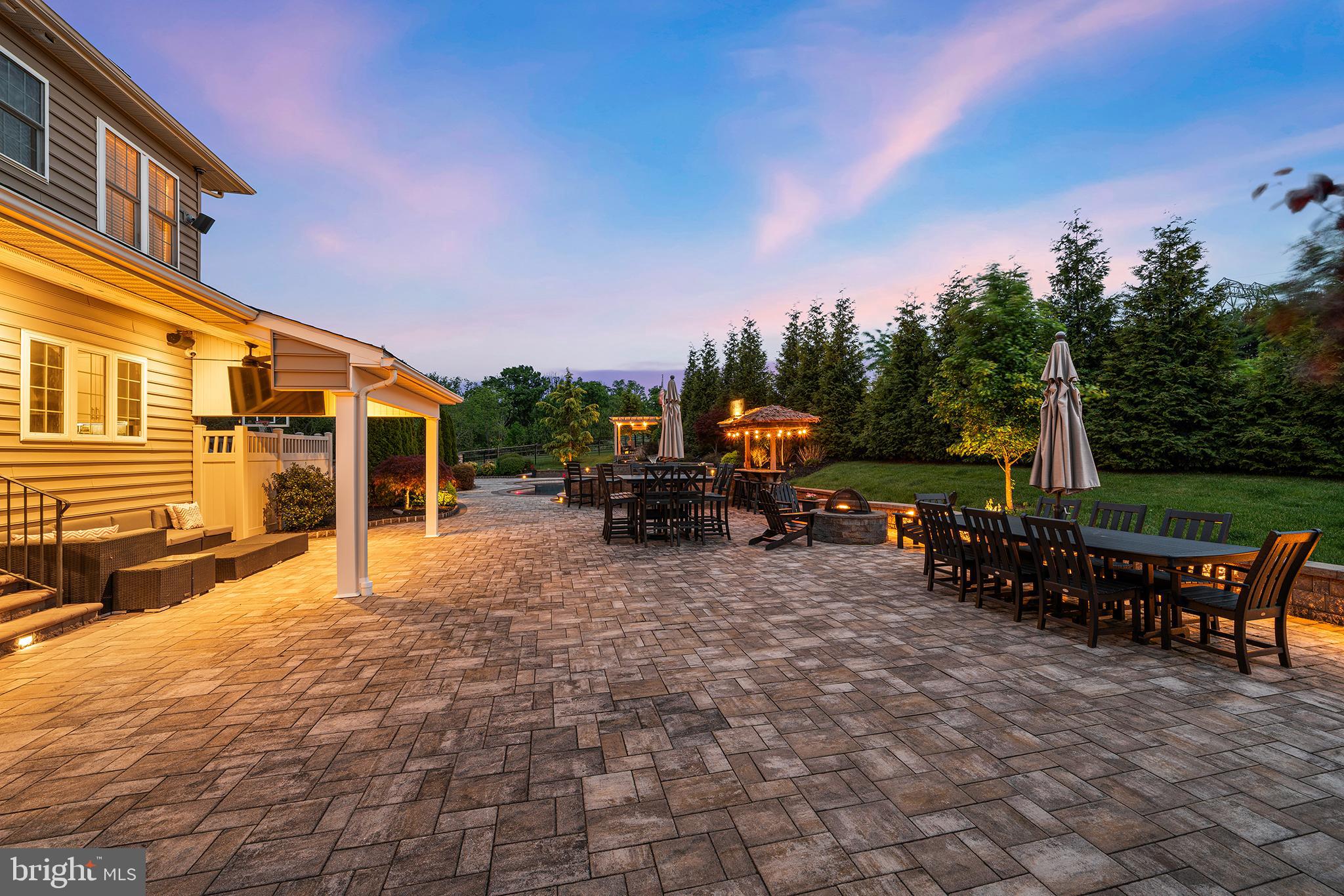 APPLEWOOD ESTATES - Residential