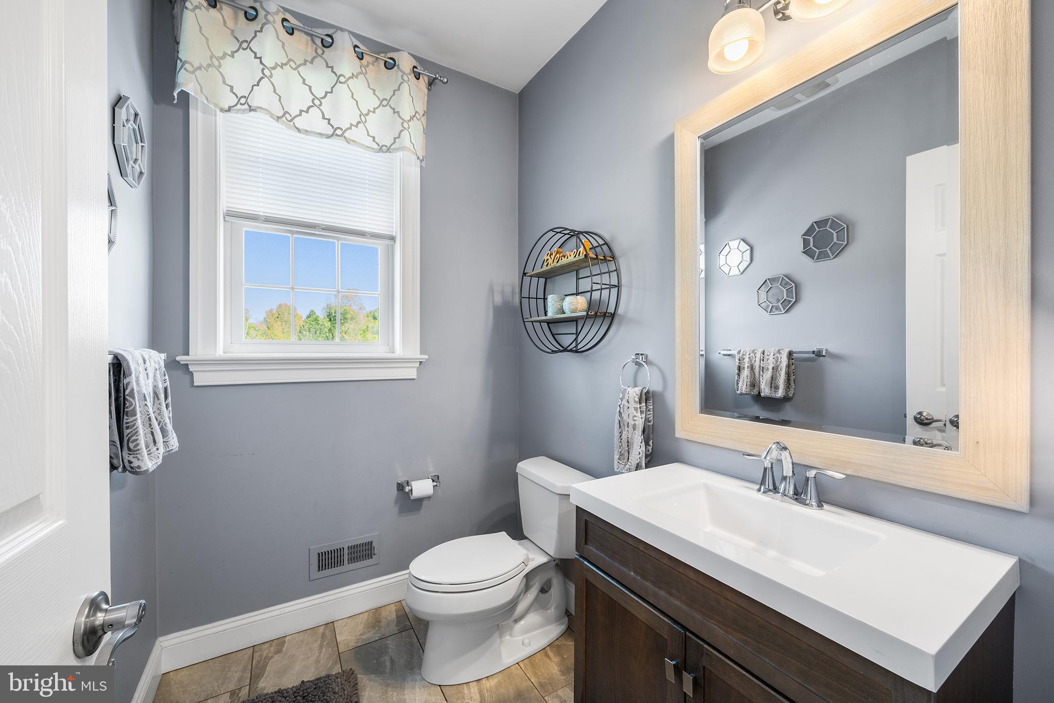 APPLEWOOD ESTATES - Residential