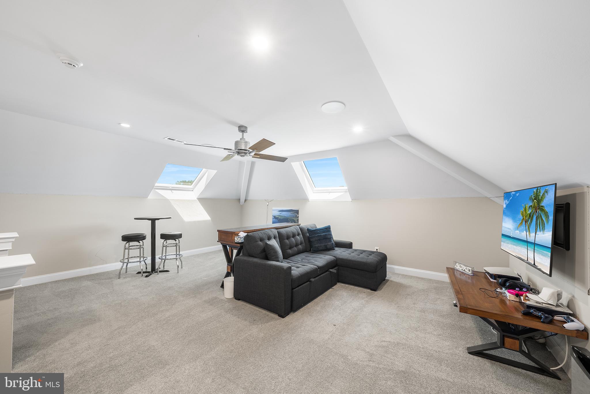 APPLEWOOD ESTATES - Residential